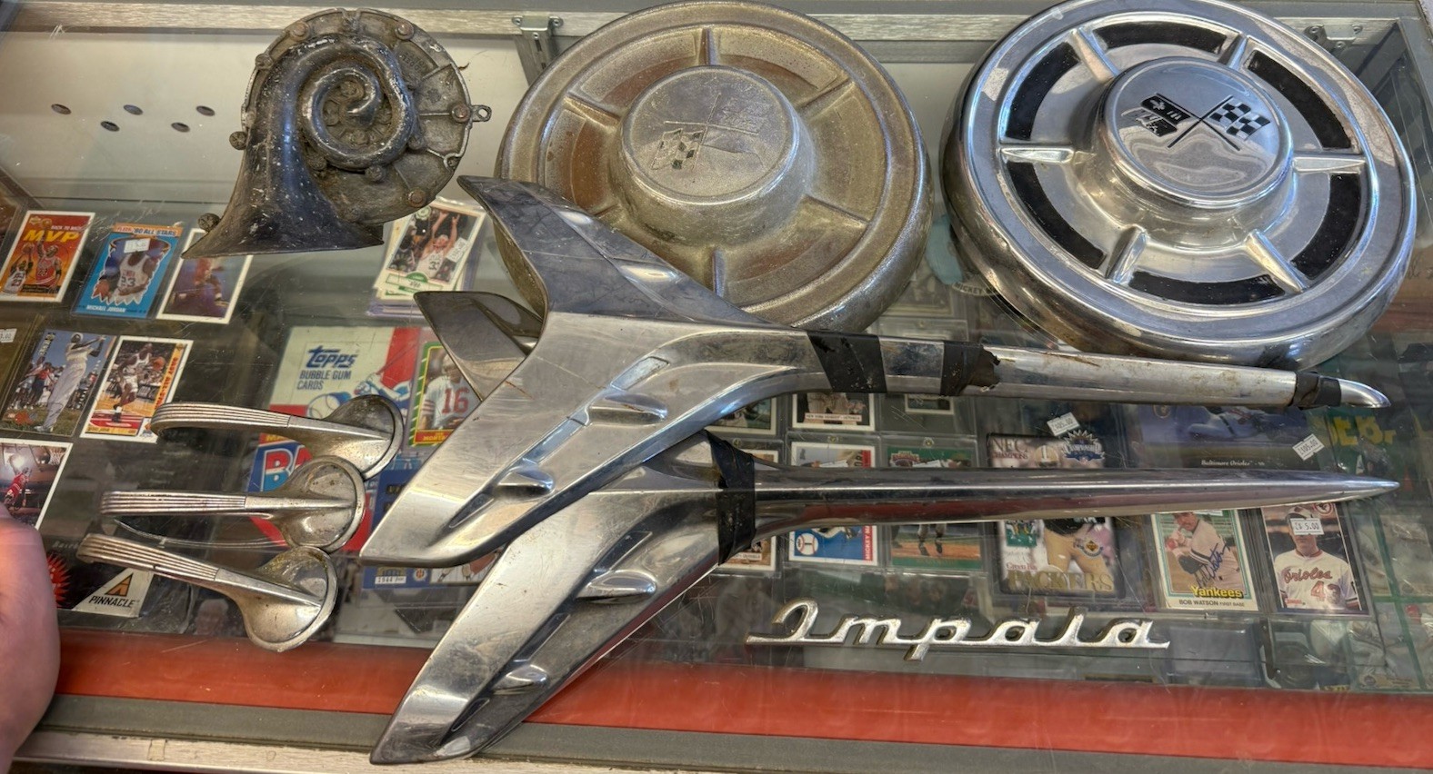 1960s Chevrolet Impala 4 door  Rear door spear chrome & Hubs & Emblem