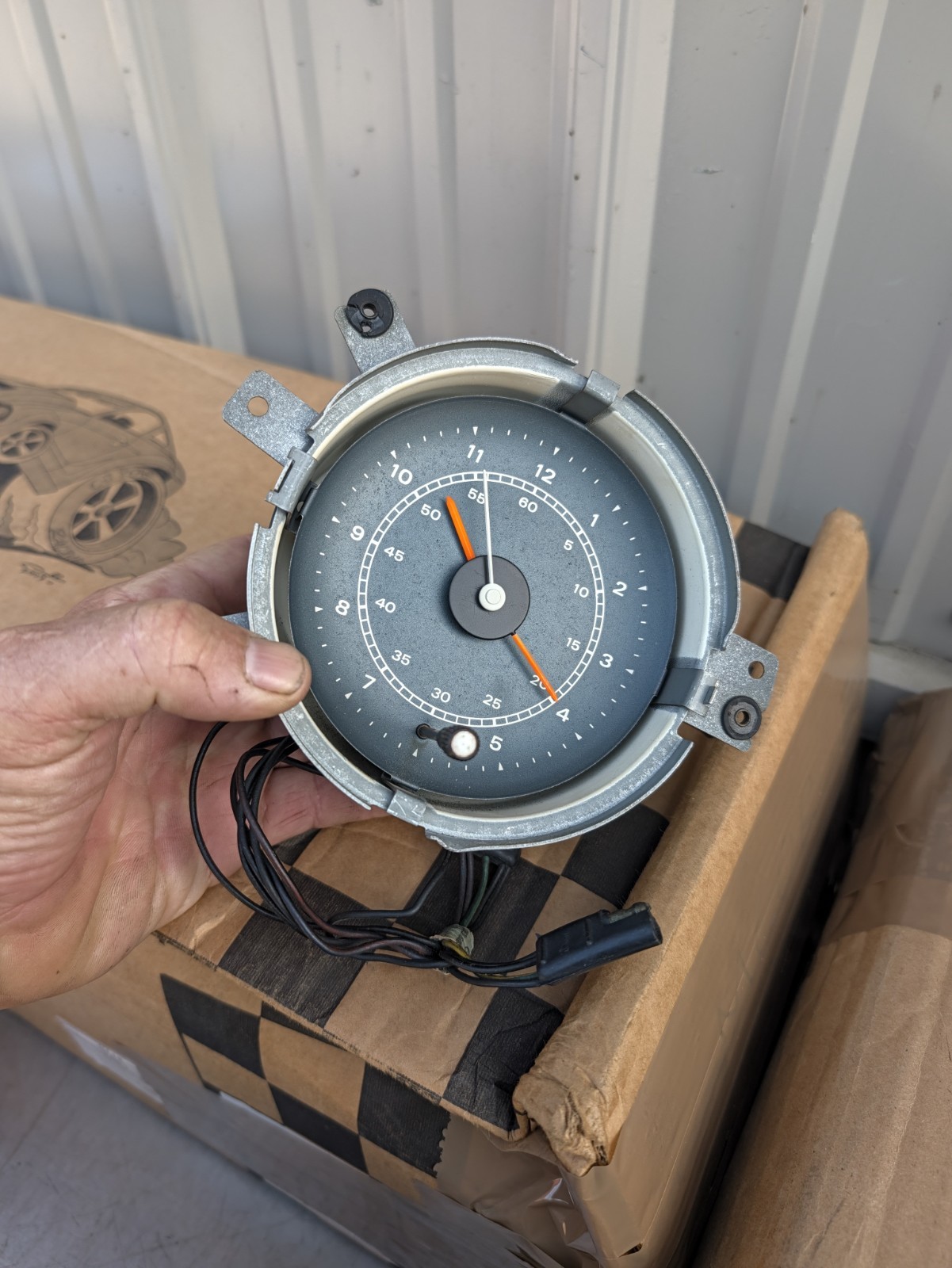 Original Factory 1969 1970 Ford Mustang CIRCLE CLOCK core MACH 1 CLOCK W harness