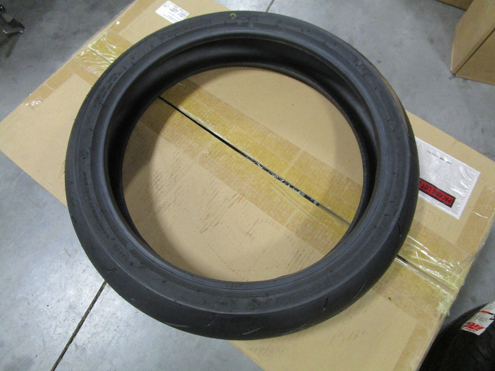 Dunlop Sportmax Alpha-13 Front Tire 110/70ZR-17