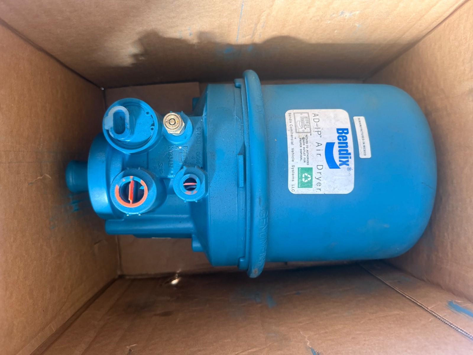 Bendix Air Dryer 109477 AD-IP brand new