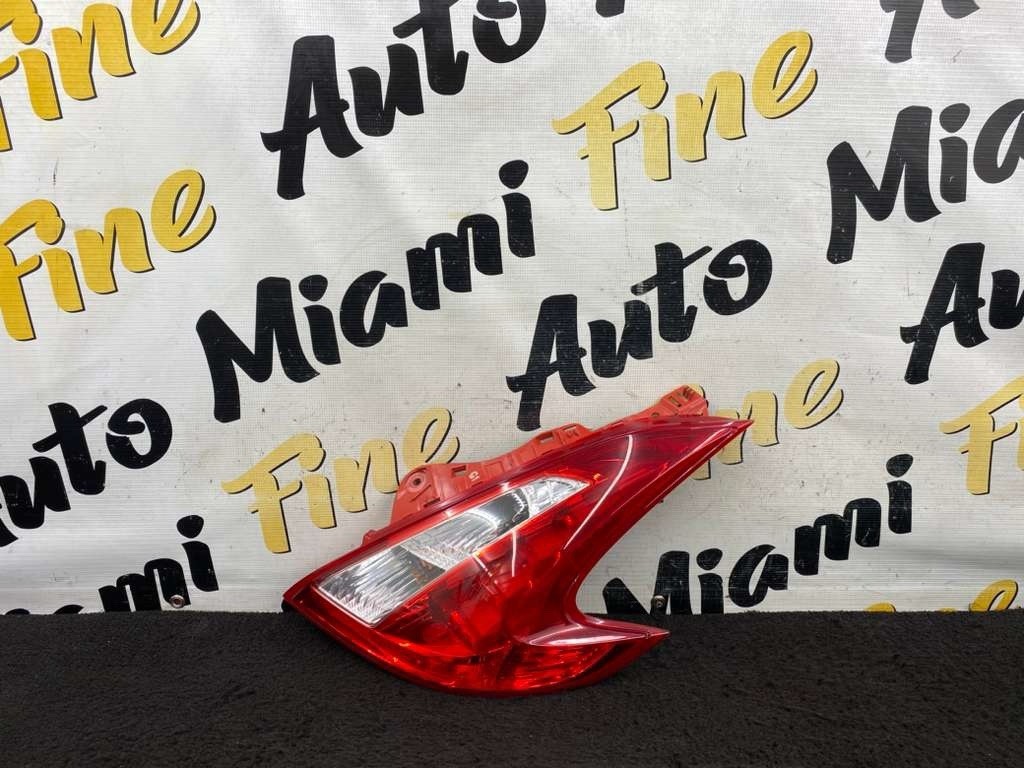 09-21 Nissan 370Z Rear Right RH Passenger Side Taillight OEM