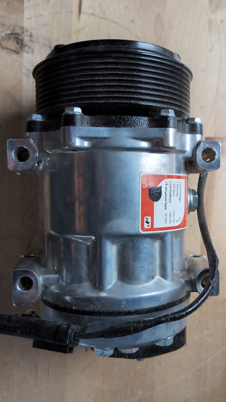 A/C Compressor Genuine Sanden SD7H15 8086 8240 155cc Poly-V Vertical 119mm 24v