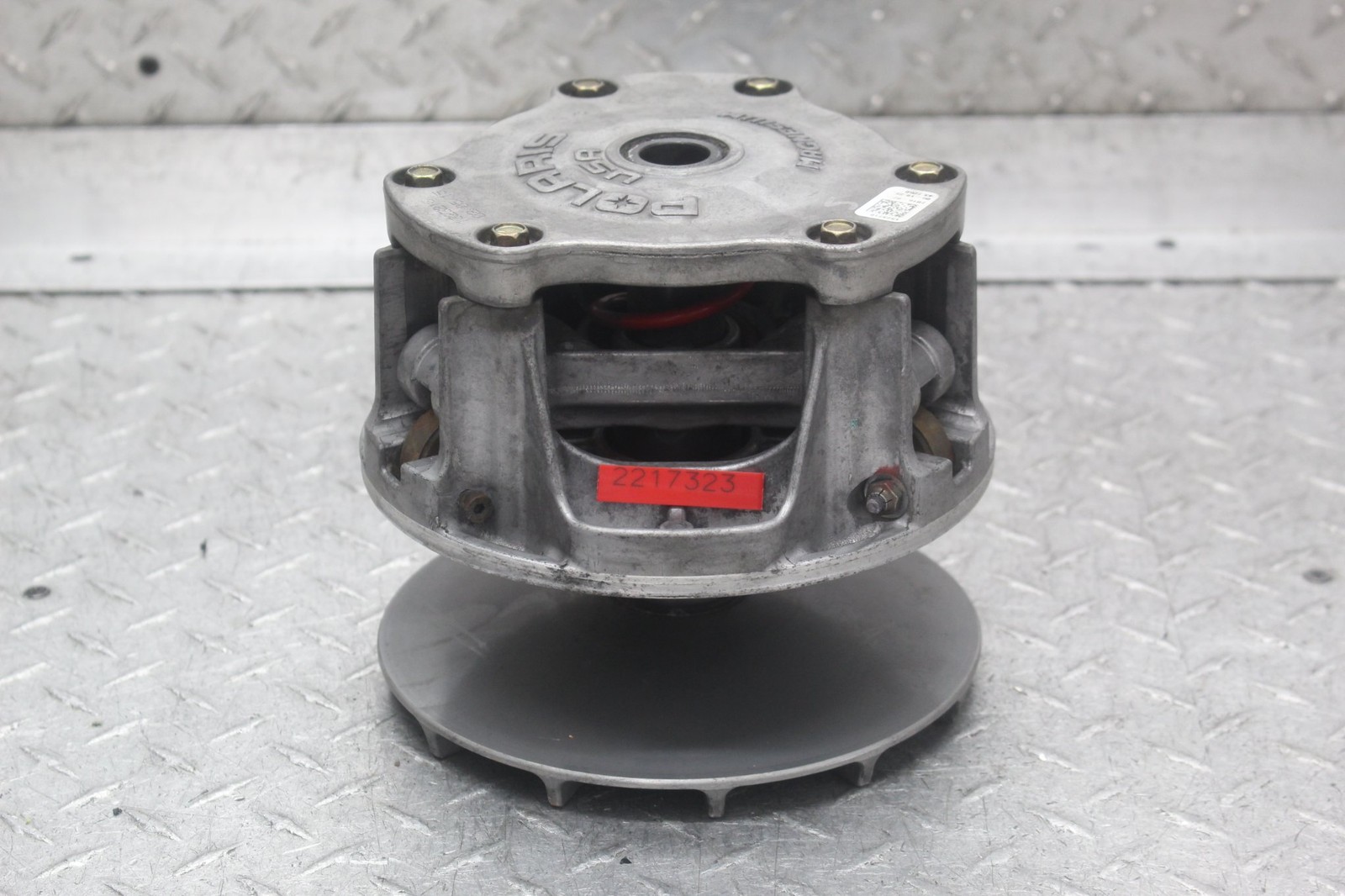 2015 POLARIS SPORTSMAN ETX PRIMARY DRIVE CLUTCH ASSEMBLY CVT VARIATOR 1322682 2015 POLARIS SPORTSMAN ETX PRIMARY DRIVE CLUTCH ASSEMBLY CVT VARIATOR 1322682