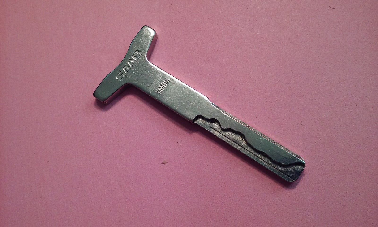 Saab car Key YMOS Rare Key part Silver-Tone 2-/4