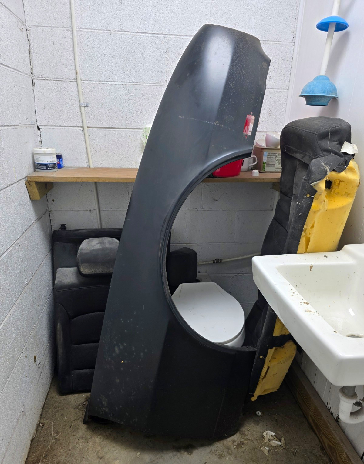 1968 NOS GM FRONT FENDERS
