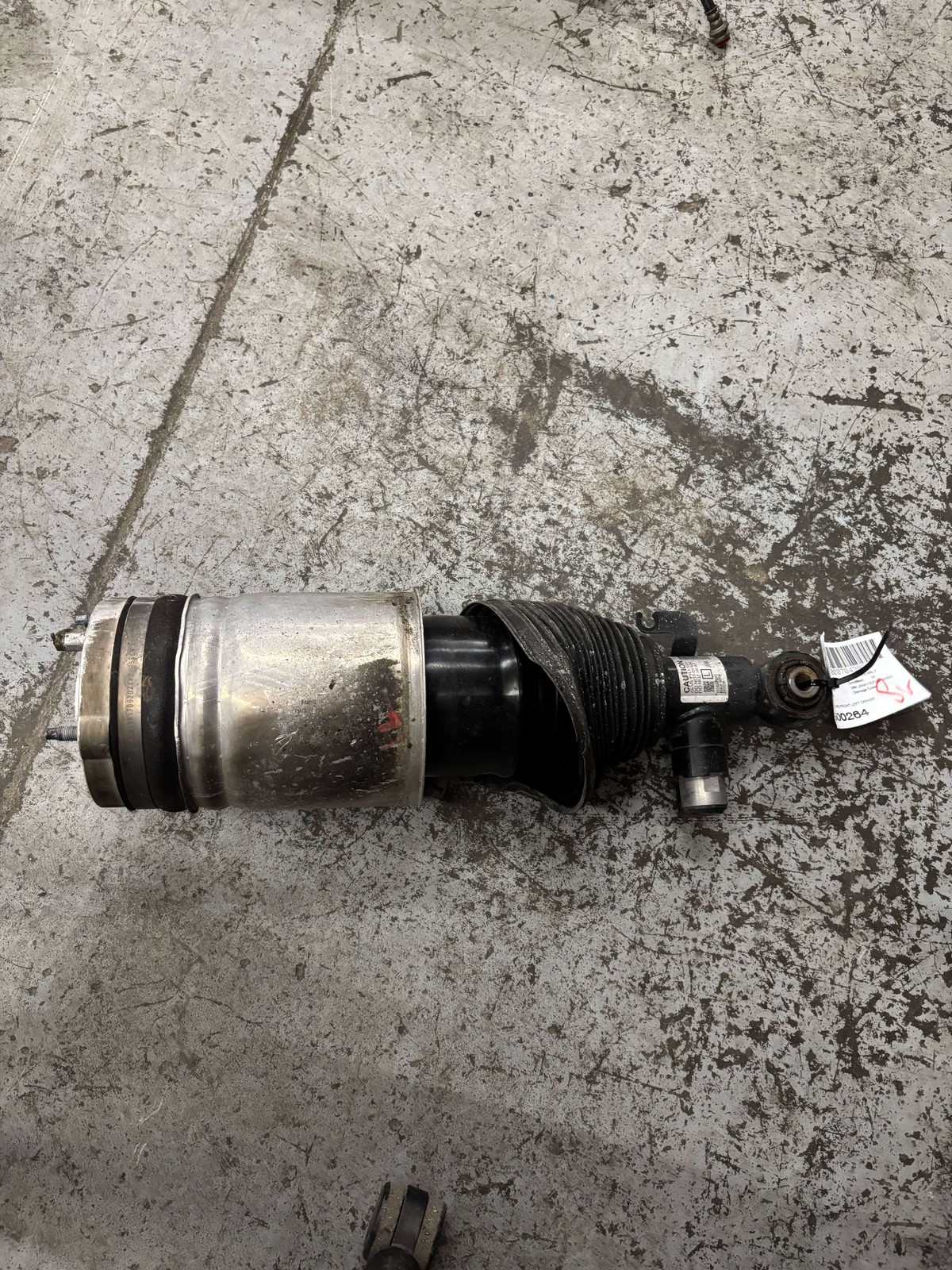 2025 NISSAN ARMADA 3.5L 4X2 FRONT LEFT AIR RIDE SHOCK ABSORBER 561017JC0A *12K*