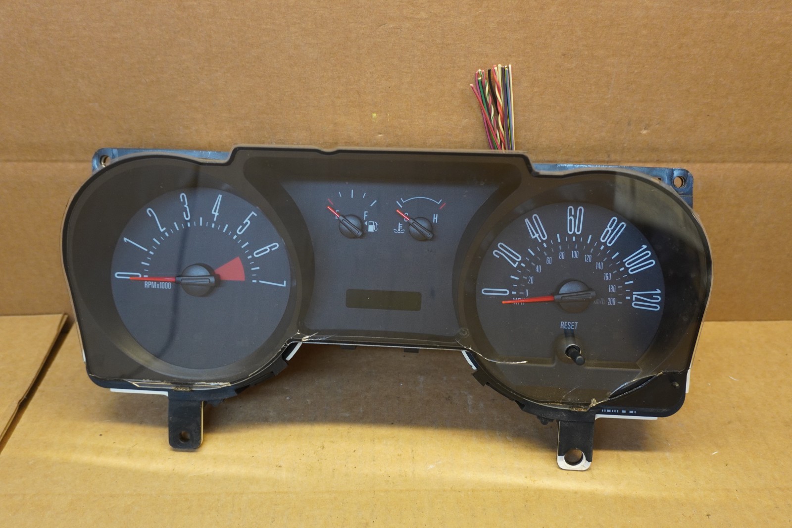 2005 2006 2007 2008 2009 FORD MUSTANG Speedometer Gauge Cluster OEM UNK Miles