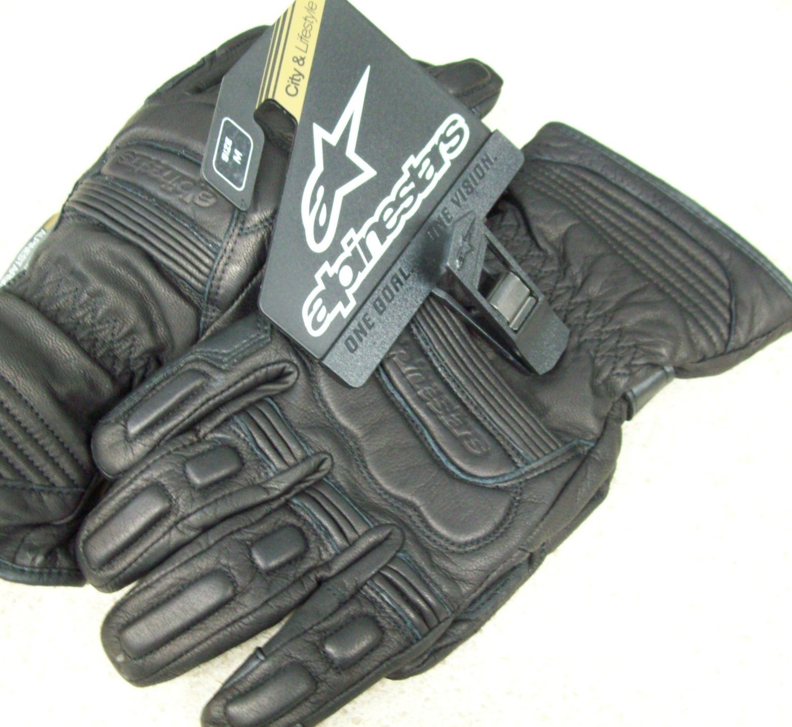 NOS Alpinestars C-20 Drystar Glove Black Medium 3528516