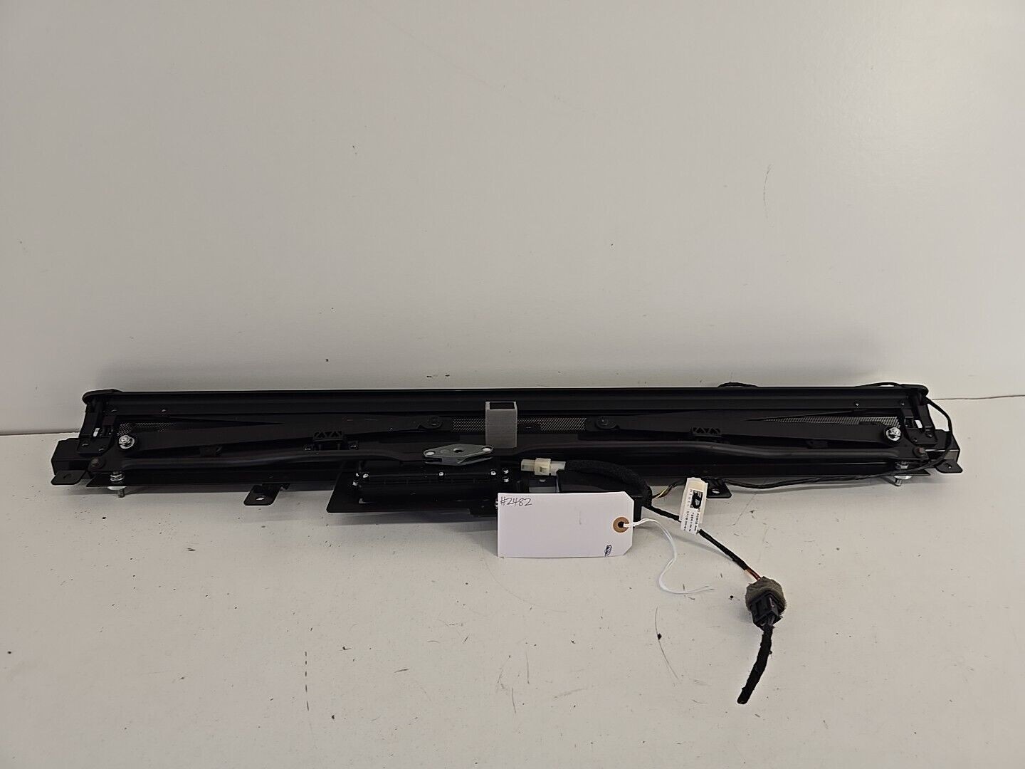 2016-2020 CADILLAC CT6 REAR BACK WINDOW GLASS WINDSHIELD SUN SHADE SCREEN OEM