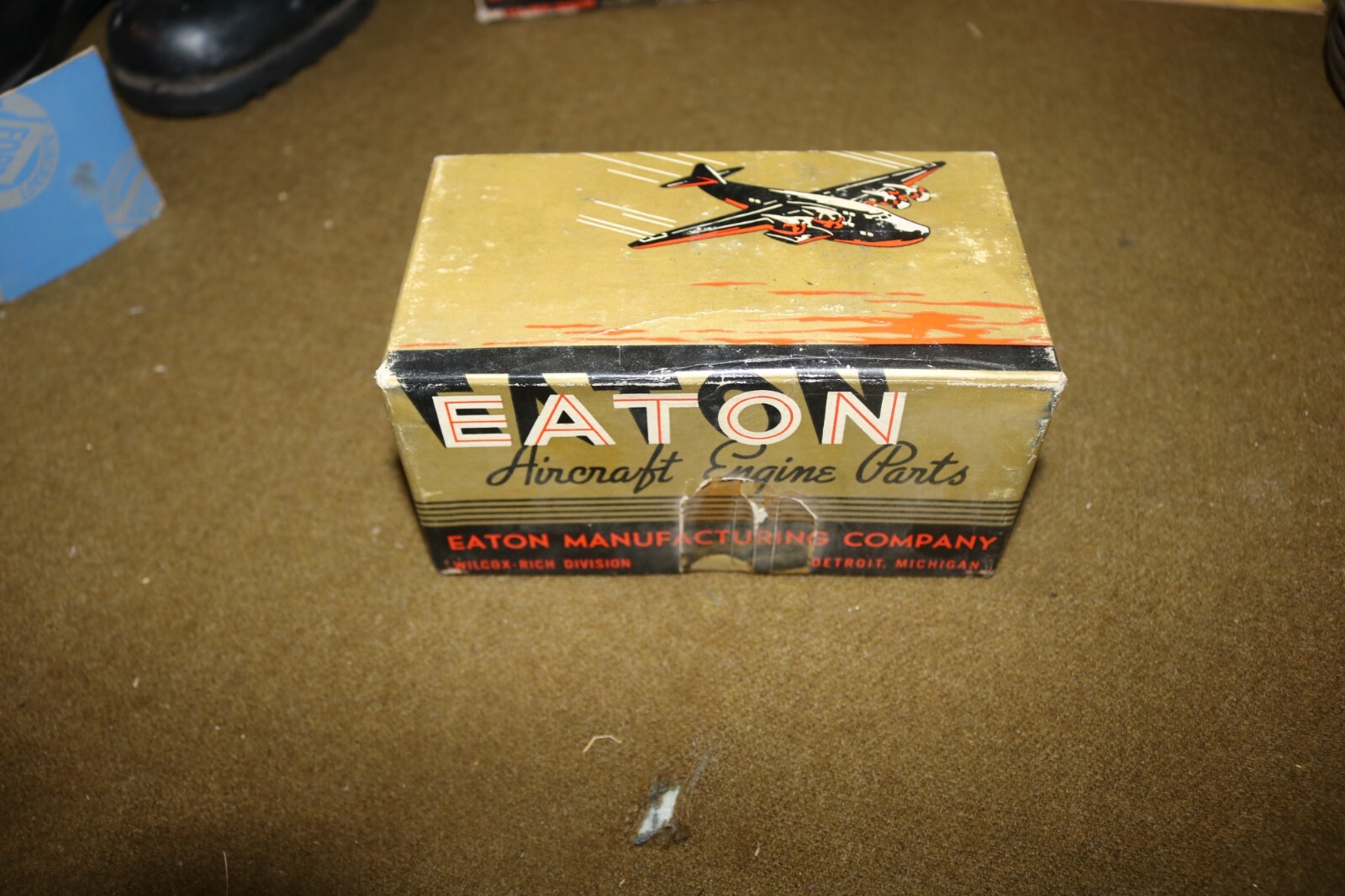 NOS vintage WWII era Curtiss Wright Eaton aircraft valve PN 128894 great package