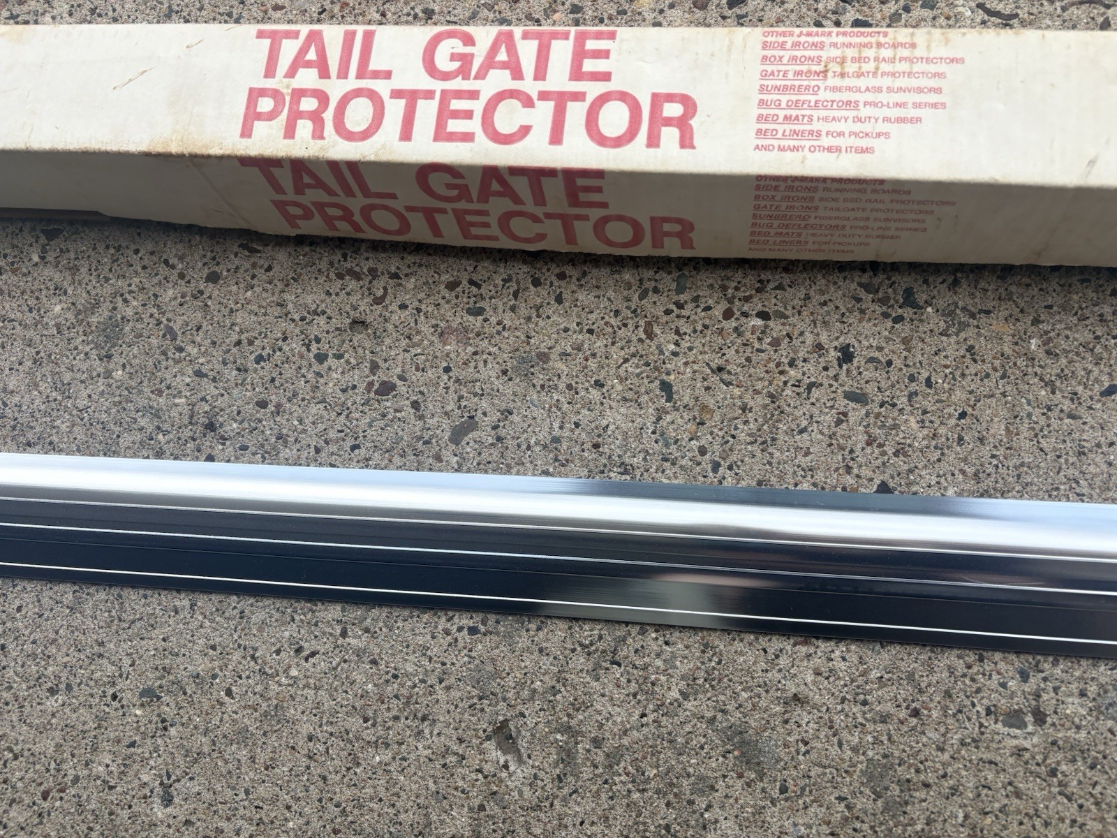 J-Mark Pro-Line Tailgate Guard Protector 1987 + FORD Model # 21551 NEW VINTAGE