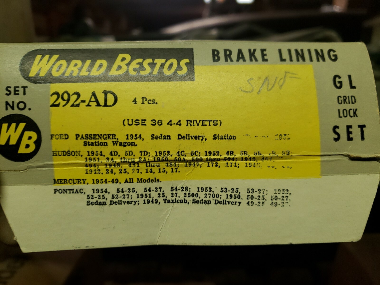 NORS WORLD BESTOS 292-D BRAKE SHOE LINING (4) 54 Ford,49-54 Merc,49-54 Pontiac NORS WORLD BESTOS 292-D BRAKE SHOE LINING (4) 54 Ford,49-54 Merc,49-54 Pontiac