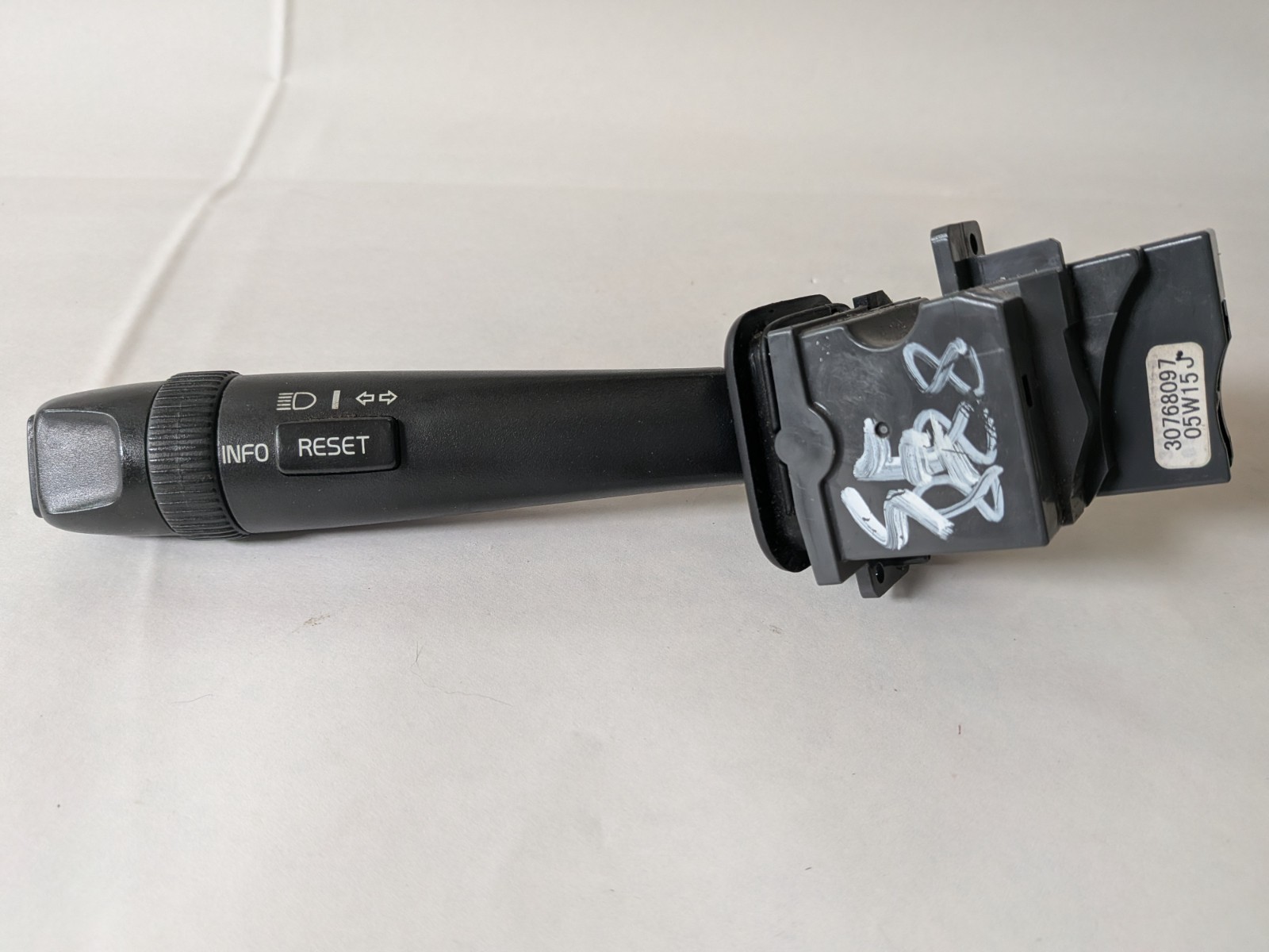 05-14 VOLVO S60 S80 V70 XC70 XC90 OEM Turn Signal Stalk Switch 30768097