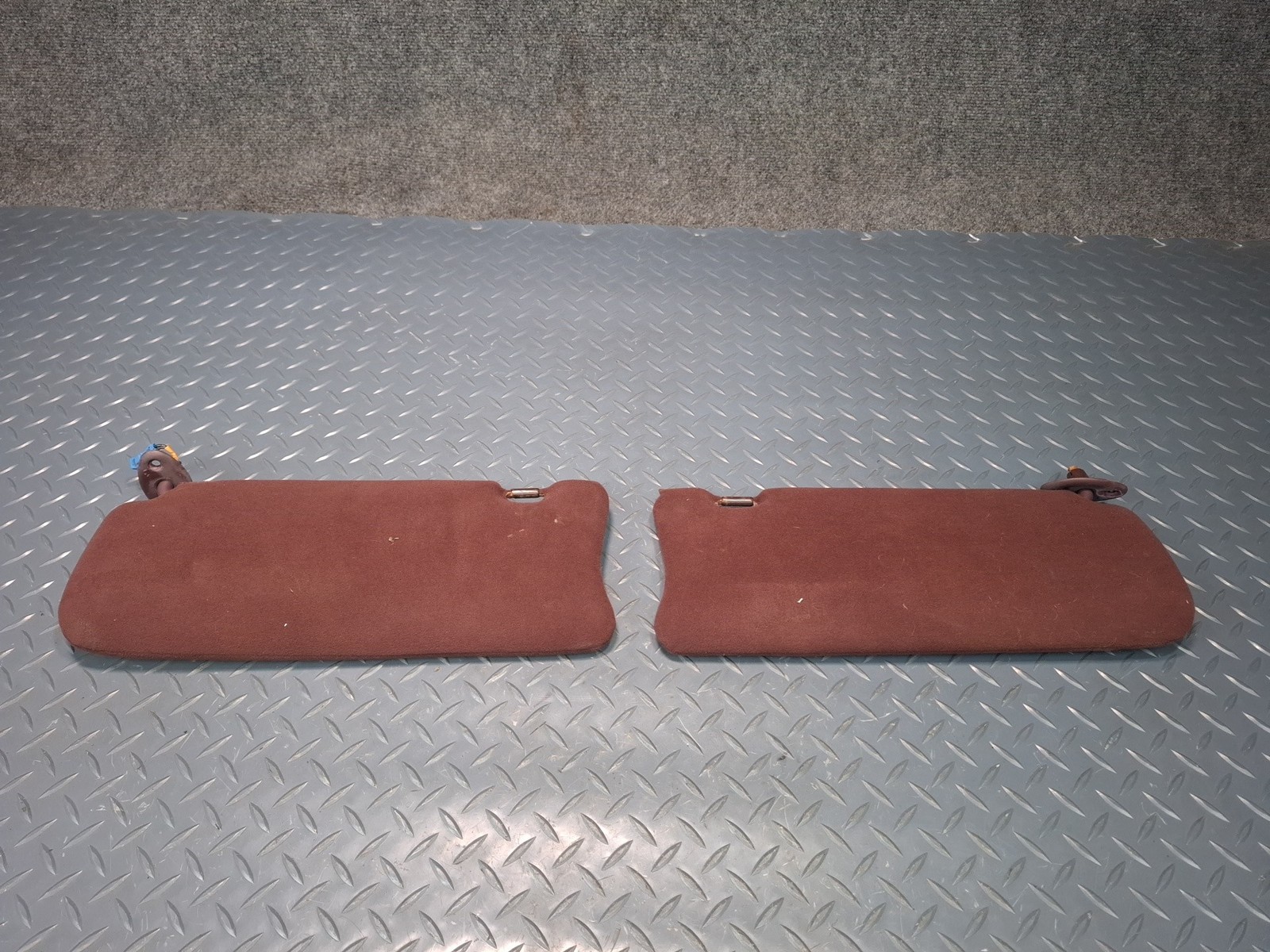 89-90 TOYOTA SUPRA MA71 SET OF 2 FRONT LEFT & RIGHT CLOTH SUN VISOR MAROON OEM