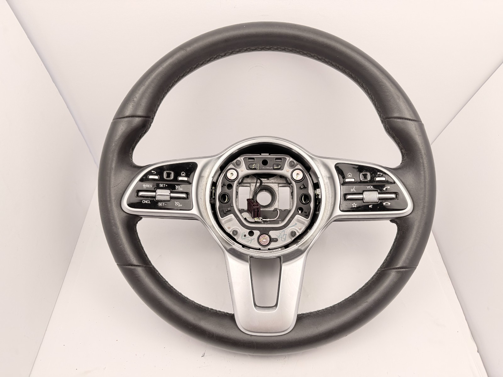 2019-2022 MERCEDES BENZ A-CLASS STEERING WHEEL W/AUDIO CRUISE CONTROL SWITCH OEM