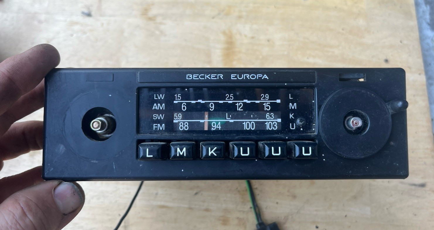 ORIGINAL BECKER EUROPA 463 MERCEDES BENZ W123 AM FM RADIO 240D 300D ORIGINAL BECKER EUROPA 463 MERCEDES BENZ W123 AM FM RADIO 240D 300D