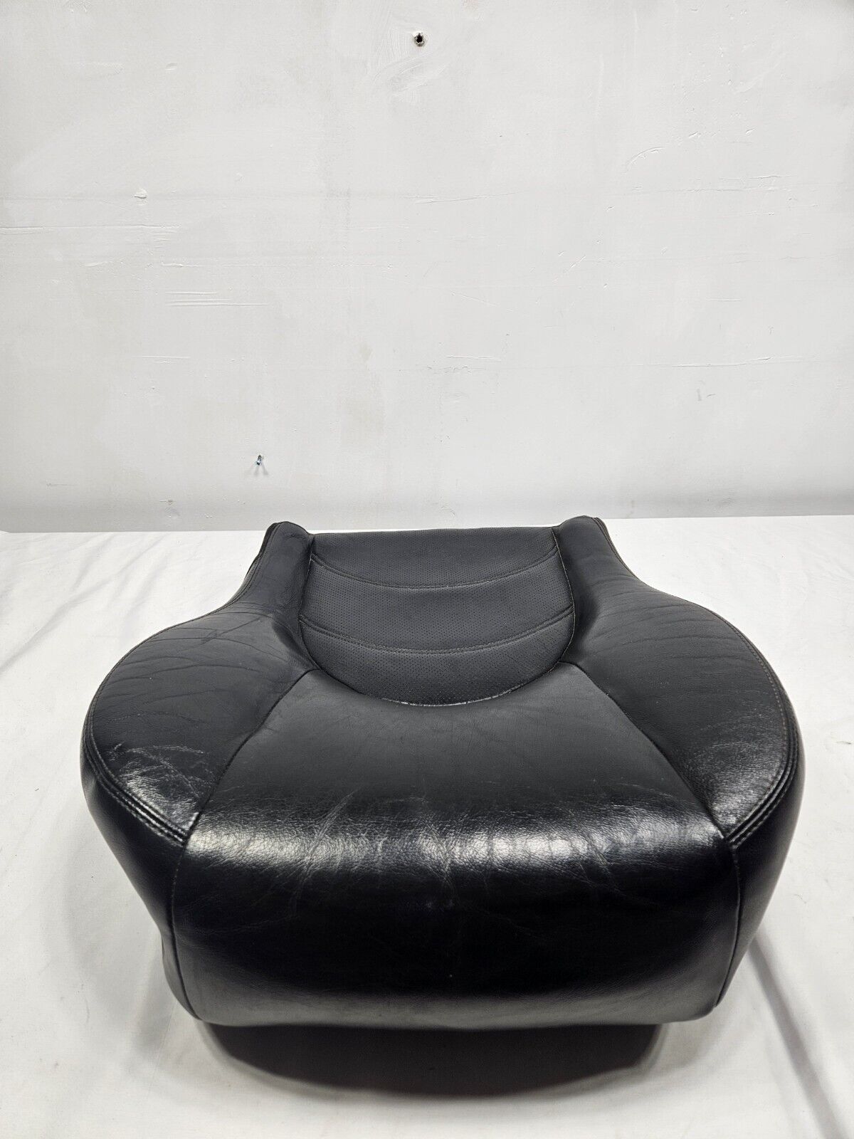 01-06 Jaguar XKR Right Front BOTTOM BLACK Leather Seat Cushion & Upholstery *LEG
