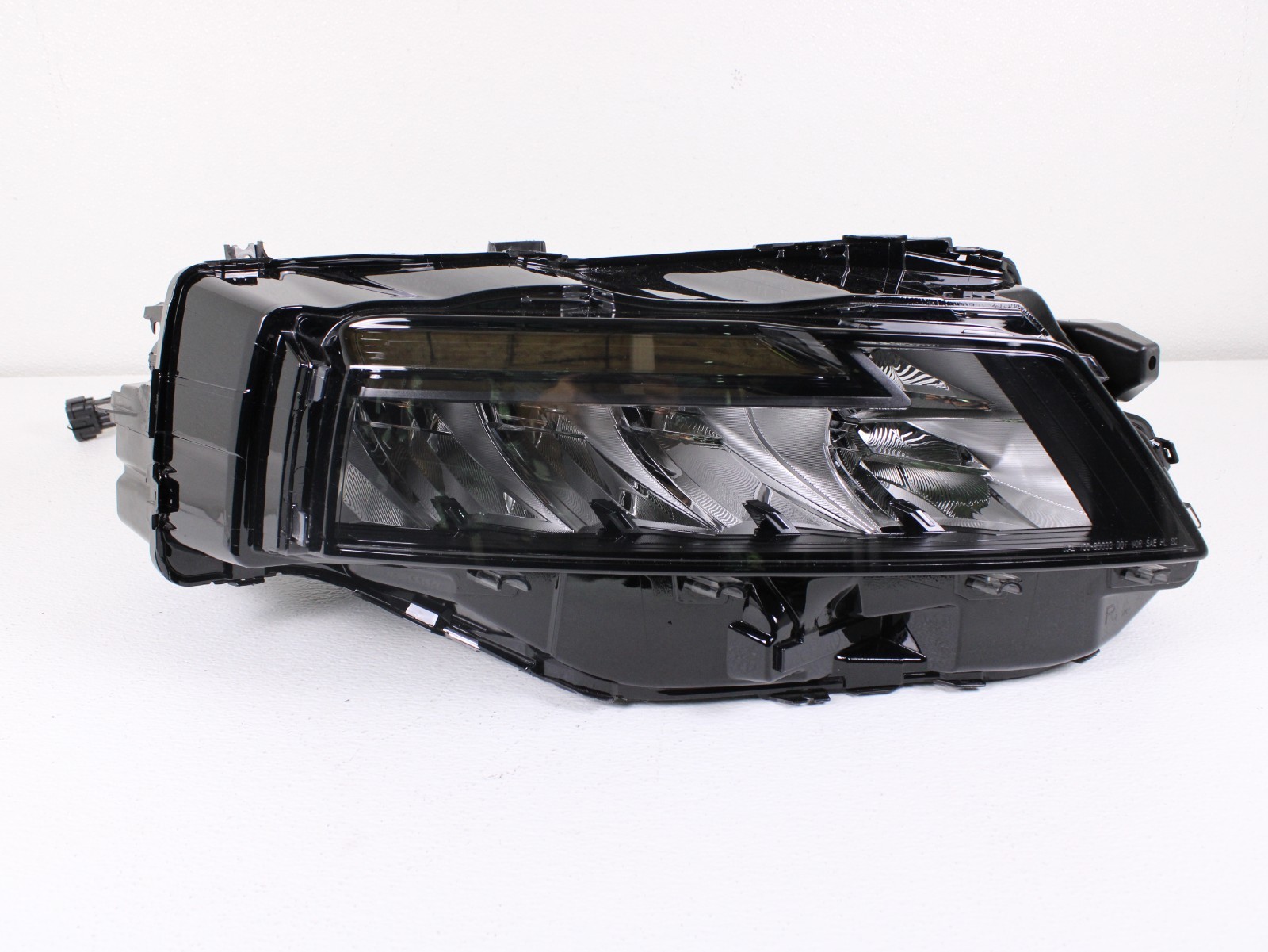 NICE 2021-2026 NISSAN ROGUE RIGHT RH PASSENGER SIDE BLACK HEADLIGHT OEM