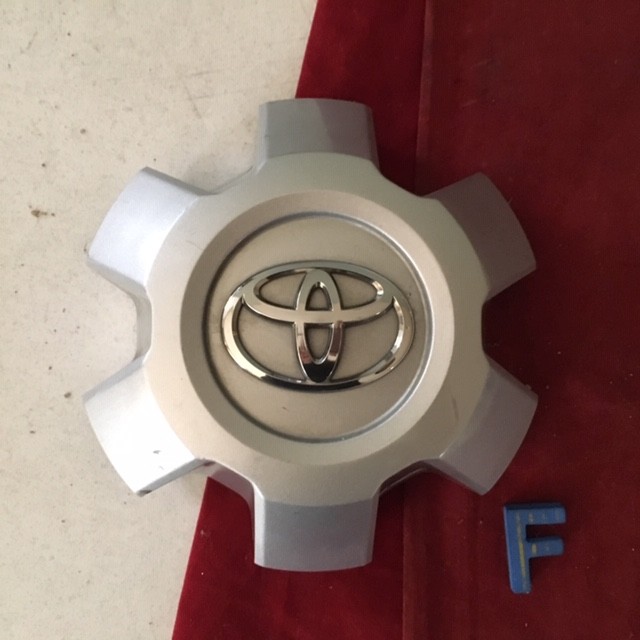 #F (1) 2014-2023 TOYOTA 4RUNNER  4260B-35070 Center Cap