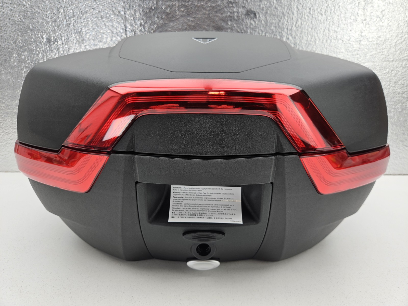 NEW 2022-2026 Triumph Tiger Sport 660 800 Rear Luggage Case Top Box OEM LT NEW 2022-2026 Triumph Tiger Sport 660 800 Rear Luggage Case Top Box OEM LT