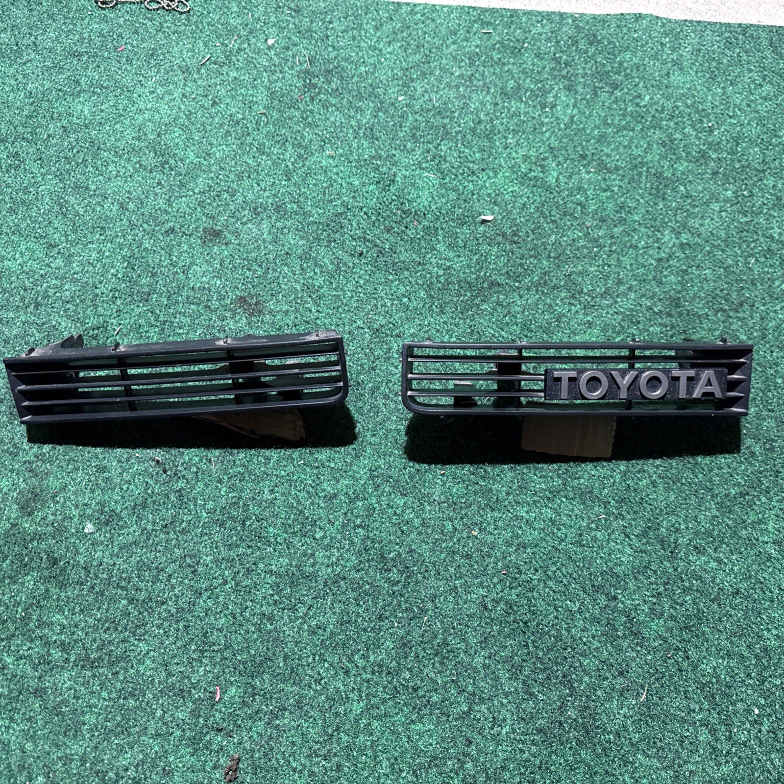 1989-1992 TOYOTA SUPRA MK3 A70 FACELIFT FRONT BUMPER GRILLE GRILLES SET OF 2 1989-1992 TOYOTA SUPRA MK3 A70 FACELIFT FRONT BUMPER GRILLE GRILLES SET OF 2