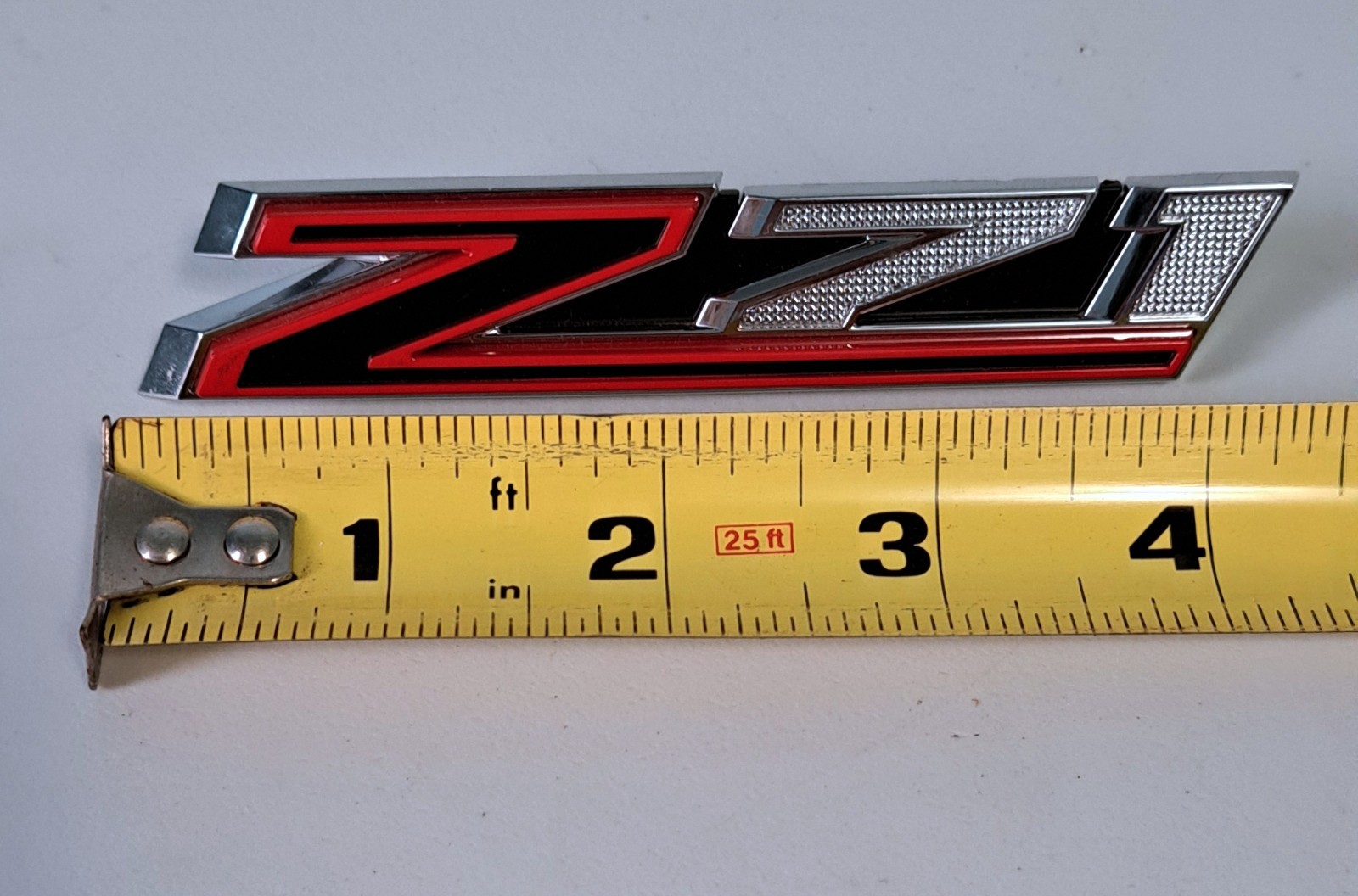 ✔️GM OEM Z71 Small Grille Emblem 84319918 Black Red Silver Silverado Colorado