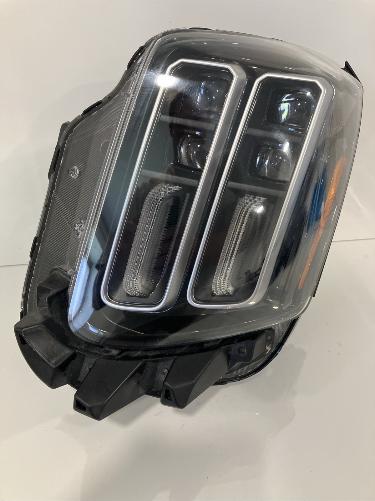 2024 2025 Kia Telluride Driver Left LH LED Headlight OEM 0457