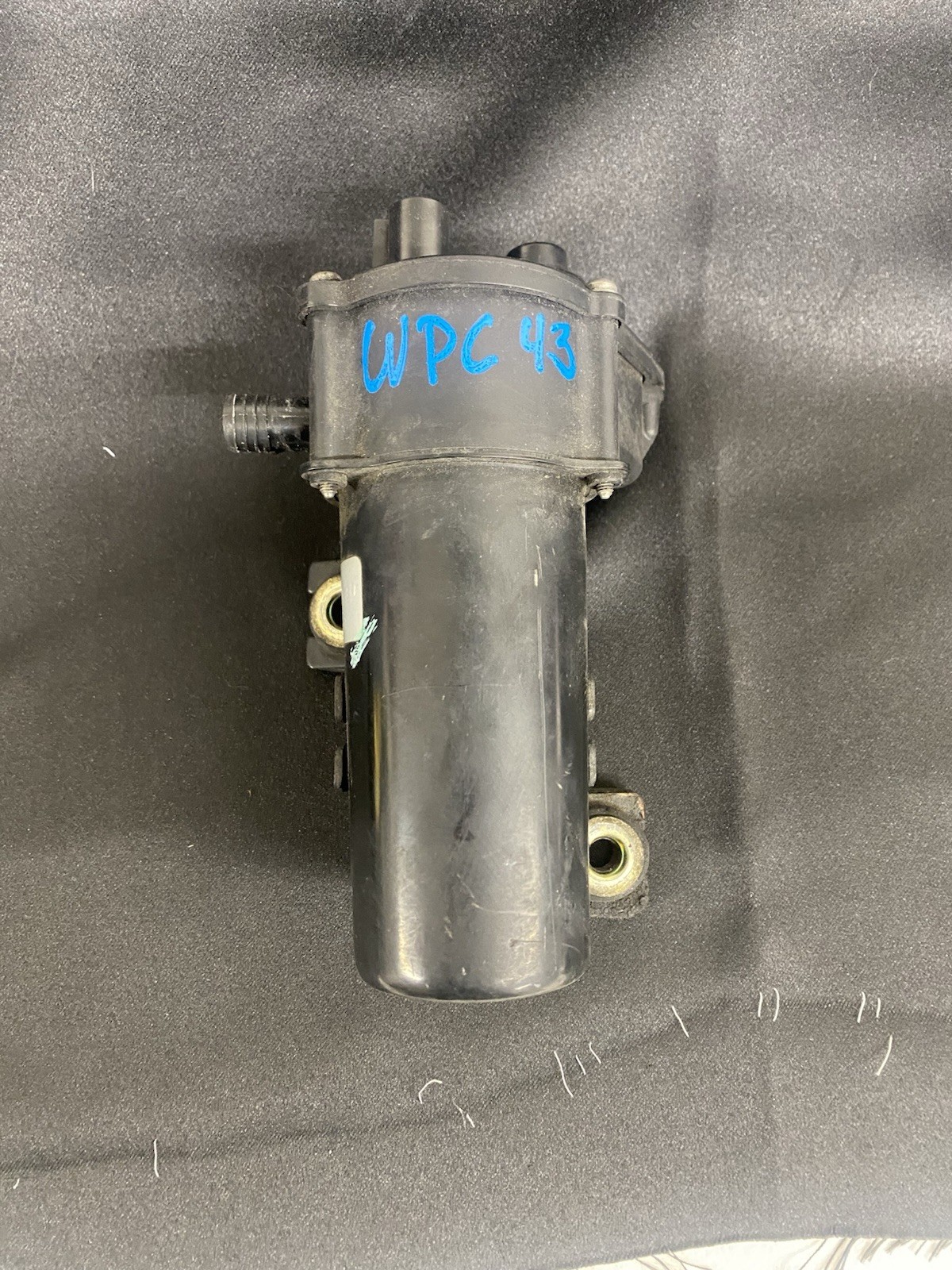 OEM 2003-06 Chevrolet Silverado Tahoe Supplemental Brake Vacuum Pump | 18046407