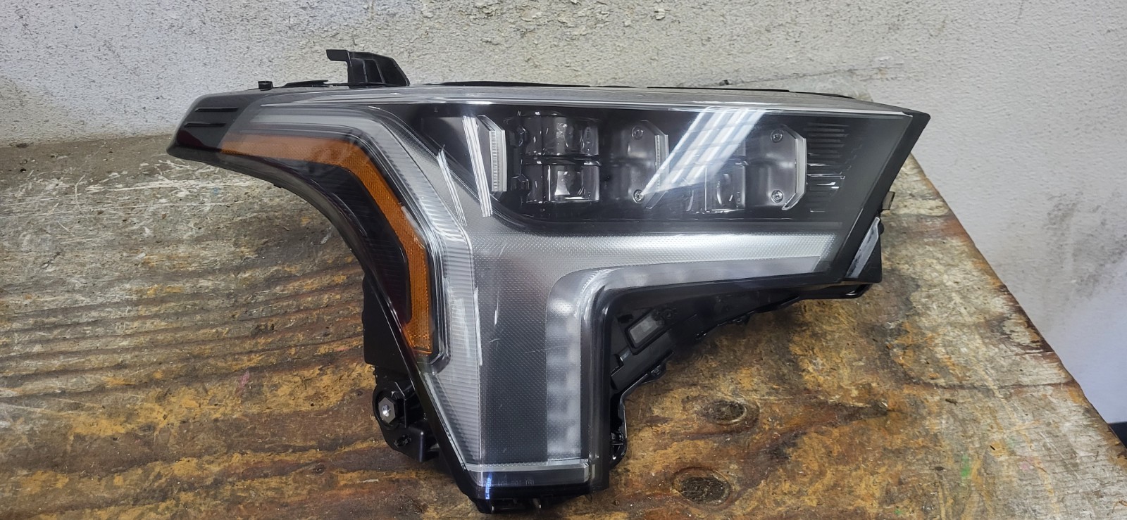 2022-2026 TOYOTA TUNDRA HEADLIGHT PASSENGER SIDE LED MULTIBEAM AFS OEM *PN645