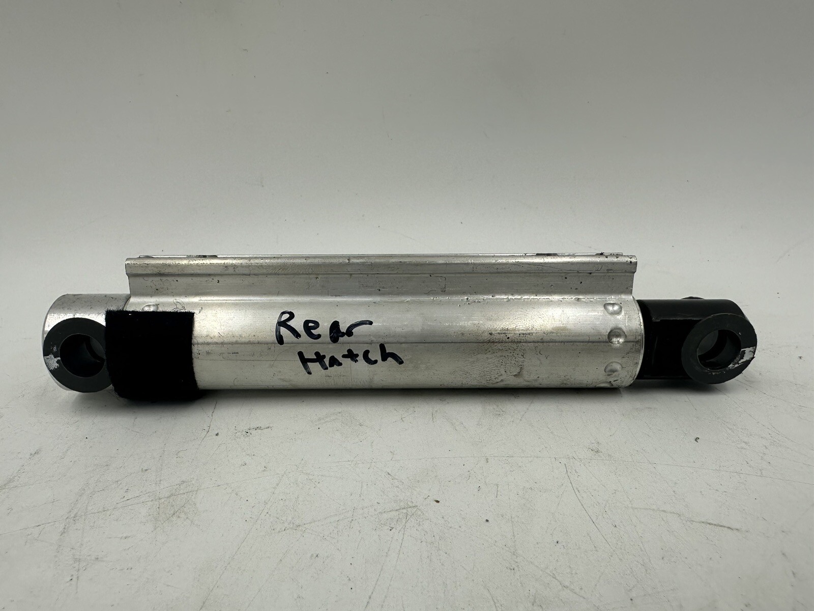 06-13 Volvo C70 Convertible Hydraulic Trunk Cylinder Oem 1916-030-D *Tested