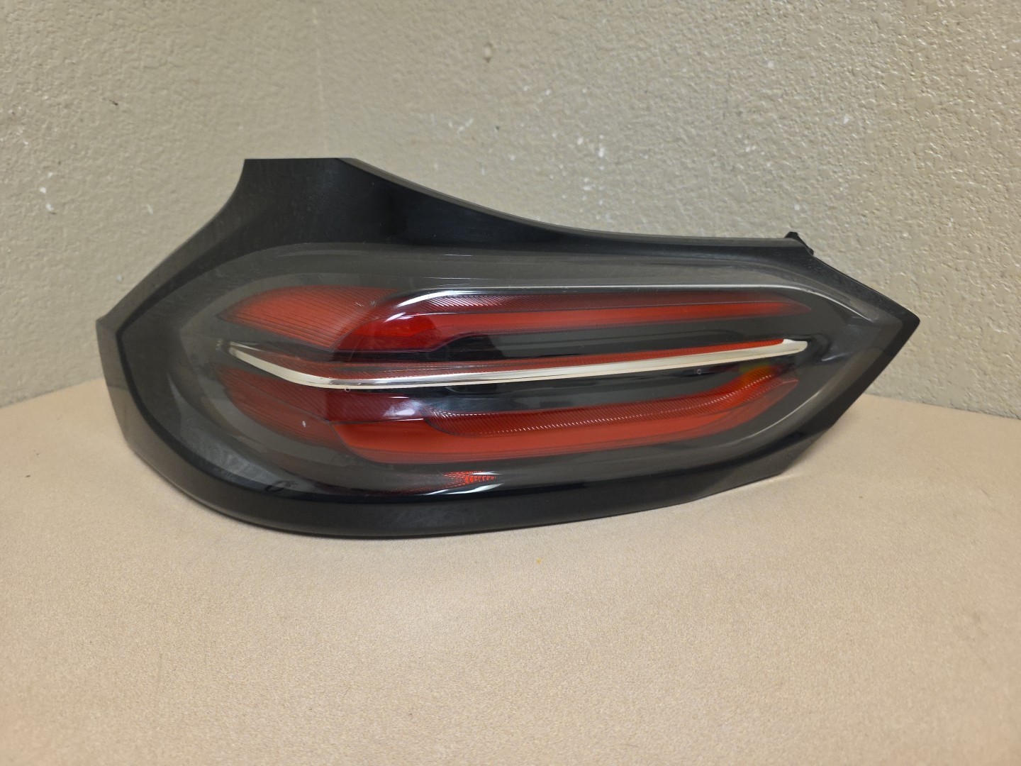 2022-2023 CHEVROLET BOLT LEFT DRIVER SIDE TAIL LIGHT OEM FULL LED
