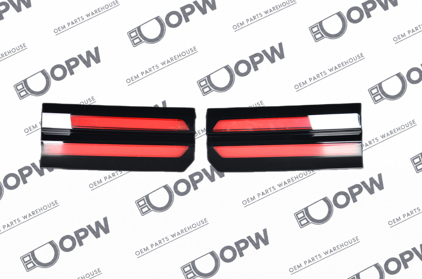 Perfect 2024-2026 Chevy Traverse Inner LED Taillight Set Pair w/o Sequential OEM