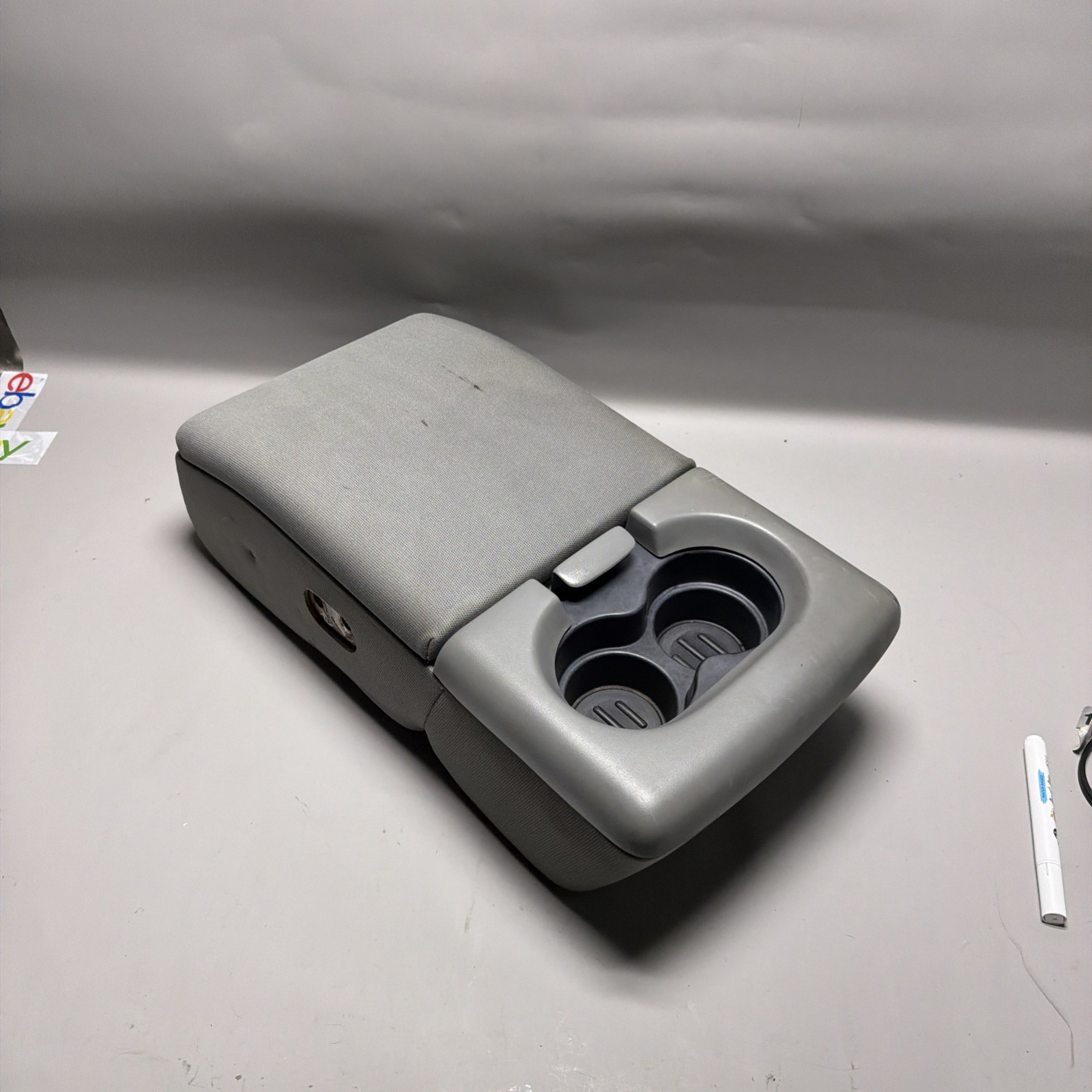 2004-2008 Ford F-150 Center Console Armrest Jump Seat Top Grey OEM