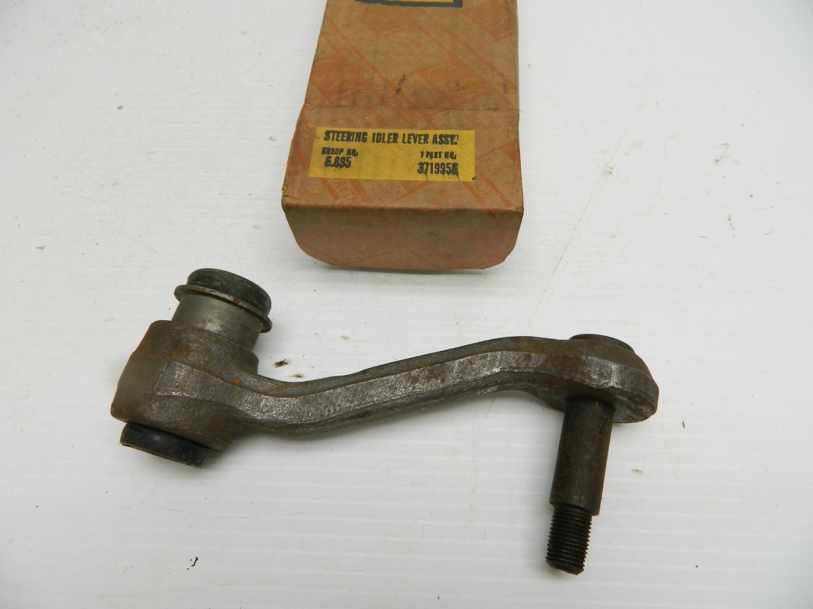 NOS 1955 1956 1957 Chevrolet Idler Arm Lever Assy GM # 3719956 #1 NOS 1955 1956 1957 Chevrolet Idler Arm Lever Assy GM # 3719956 #1