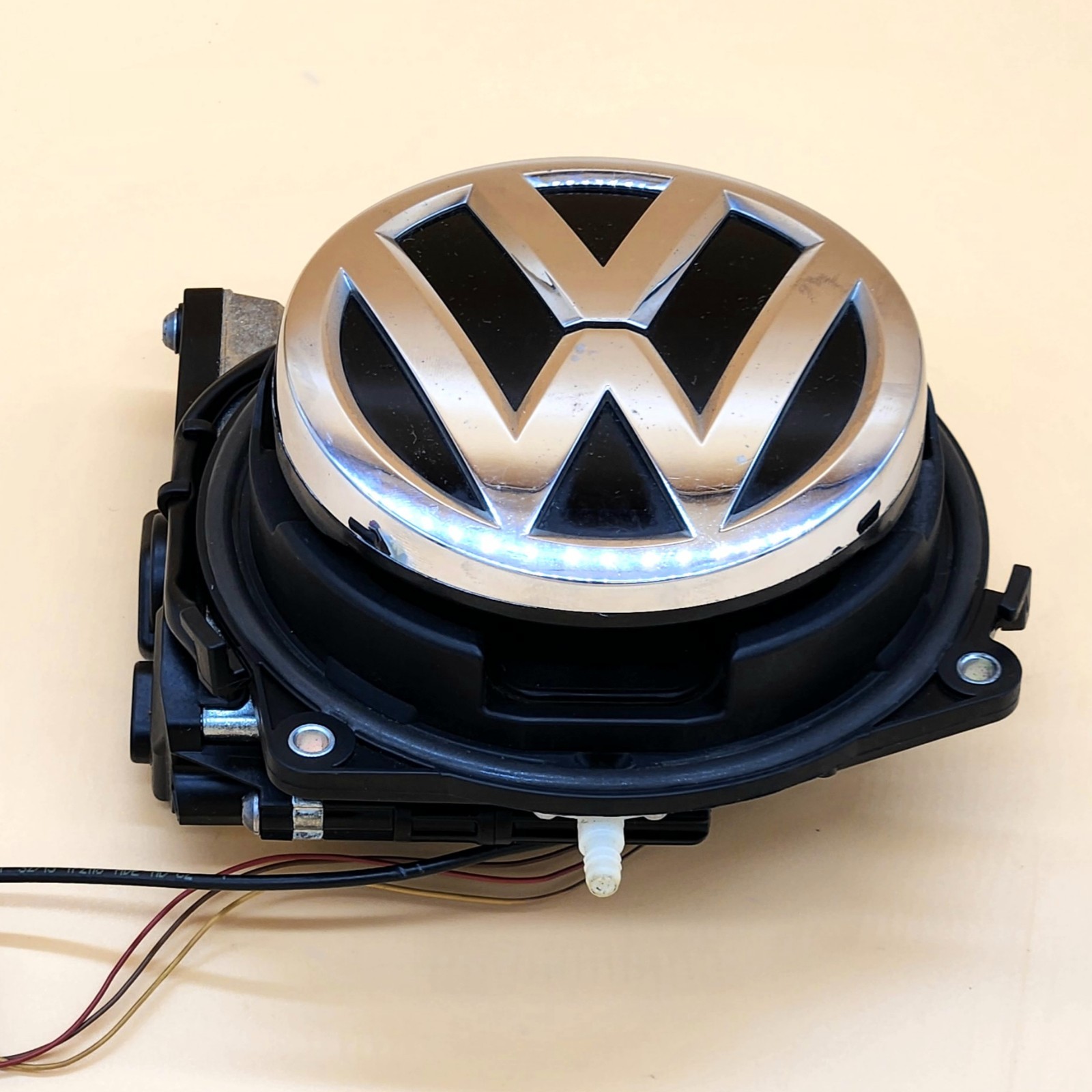2015 - 2021 Volkswagen Golf GTI Rear Trunk Lock Actuator Camera 5GM827469JF