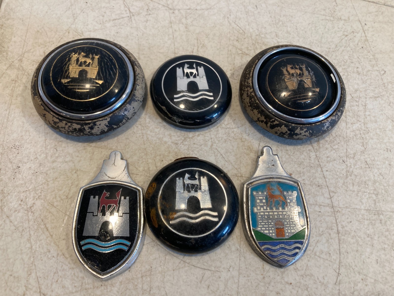 Lot of 6 Vintage Volkswagen VW Beetle Wolfsburg Hood Crest Horn Button Emblems Lot of 6 Vintage Volkswagen VW Beetle Wolfsburg Hood Crest Horn Button Emblems