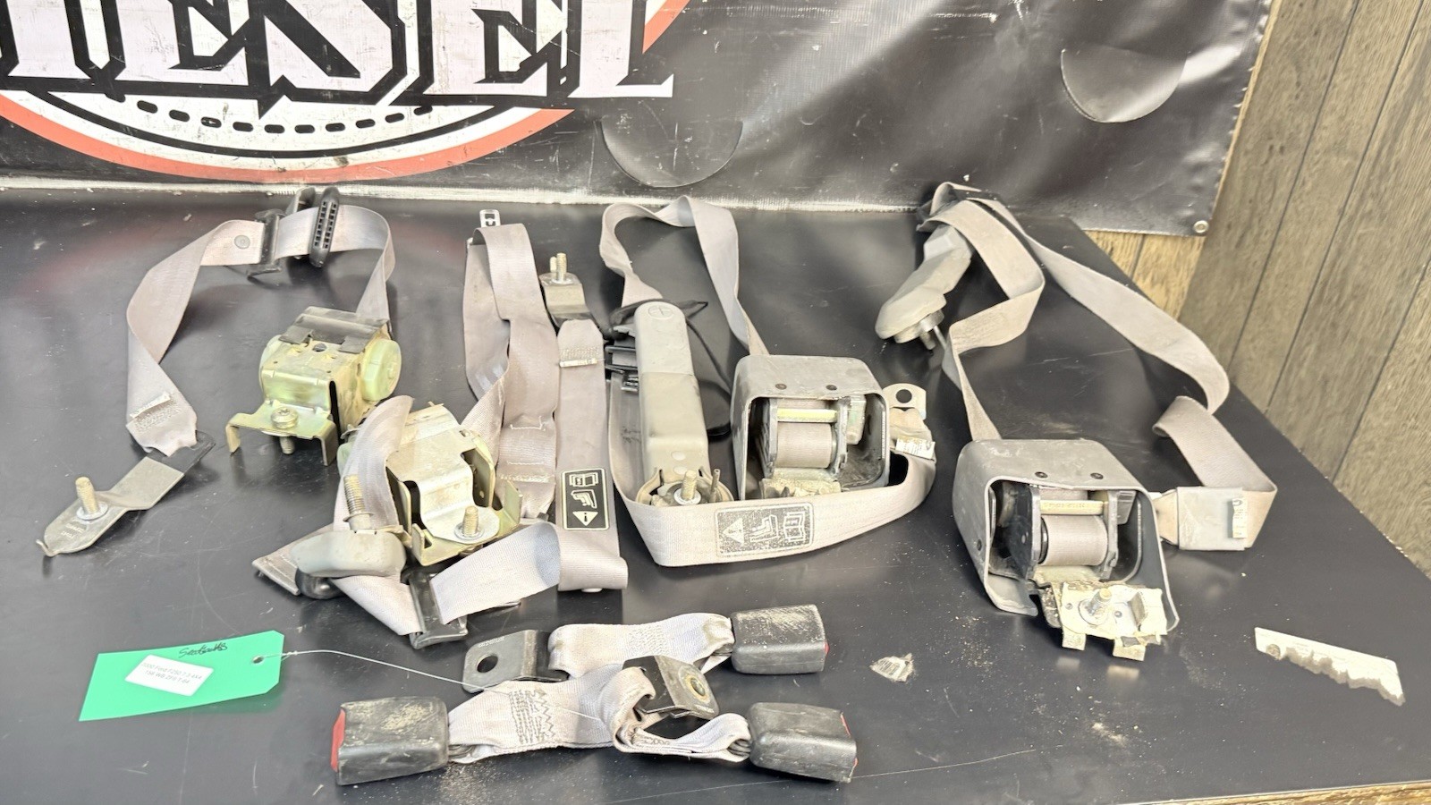 99-04 Ford F250 F350 Crew Cab Left/Right Frt Rear Seat Belt Seatbelt Set Gray OE