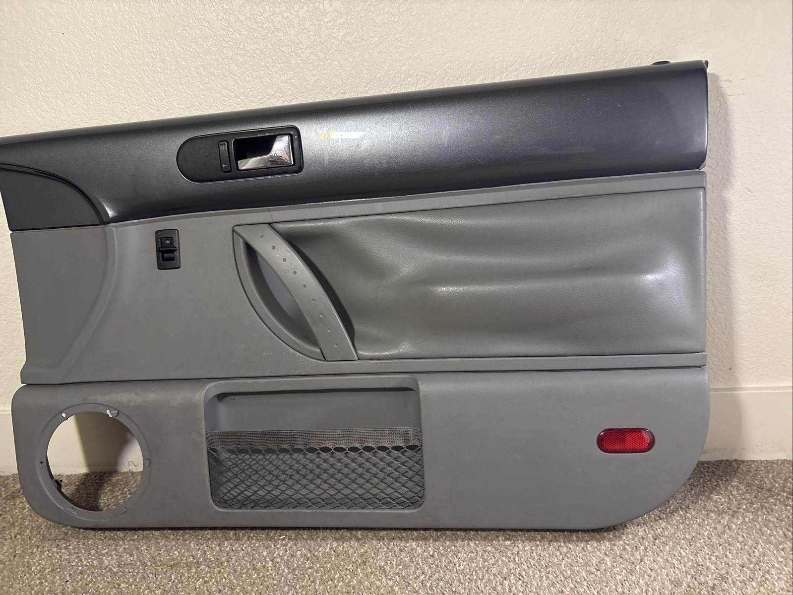 1998 - 2010 VW Volkswagen NEW BEETLE DOOR PANEL OEM Right PASSENGER