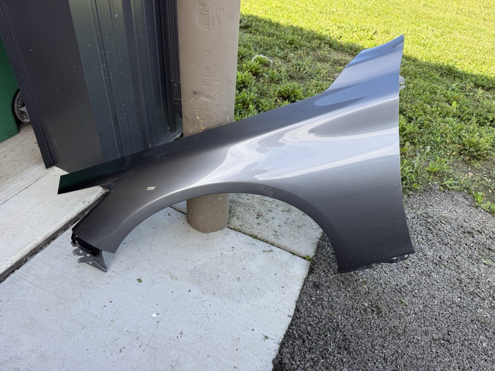 2014-2023 INFINITI Q50 FRONT LEFT DRIVER SIDE FENDER / GRAY - KAD OEM