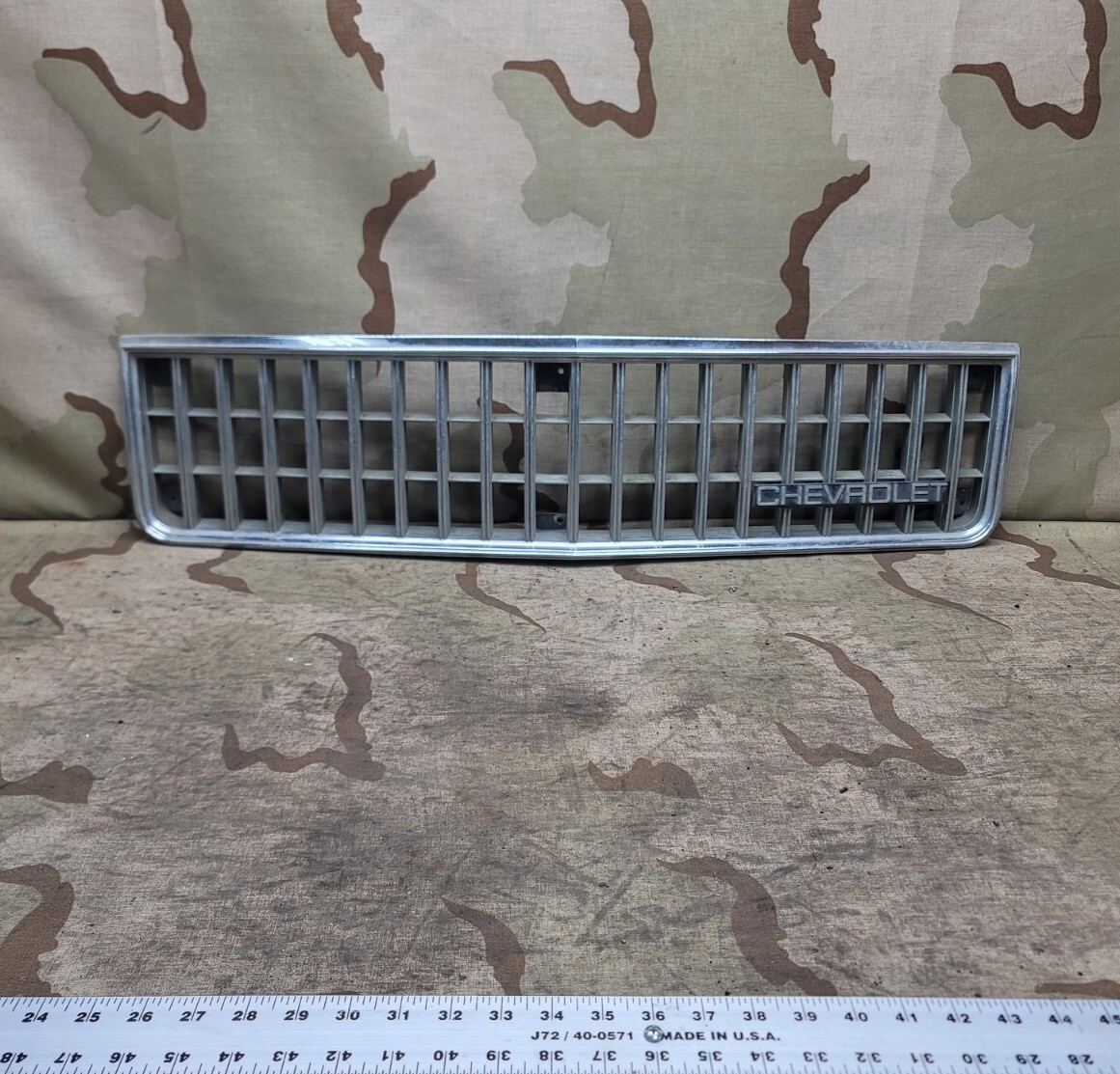 86 87 88 89 90 Chevy Caprice Grille Grill Chrome 14081651 oem 1986-1990