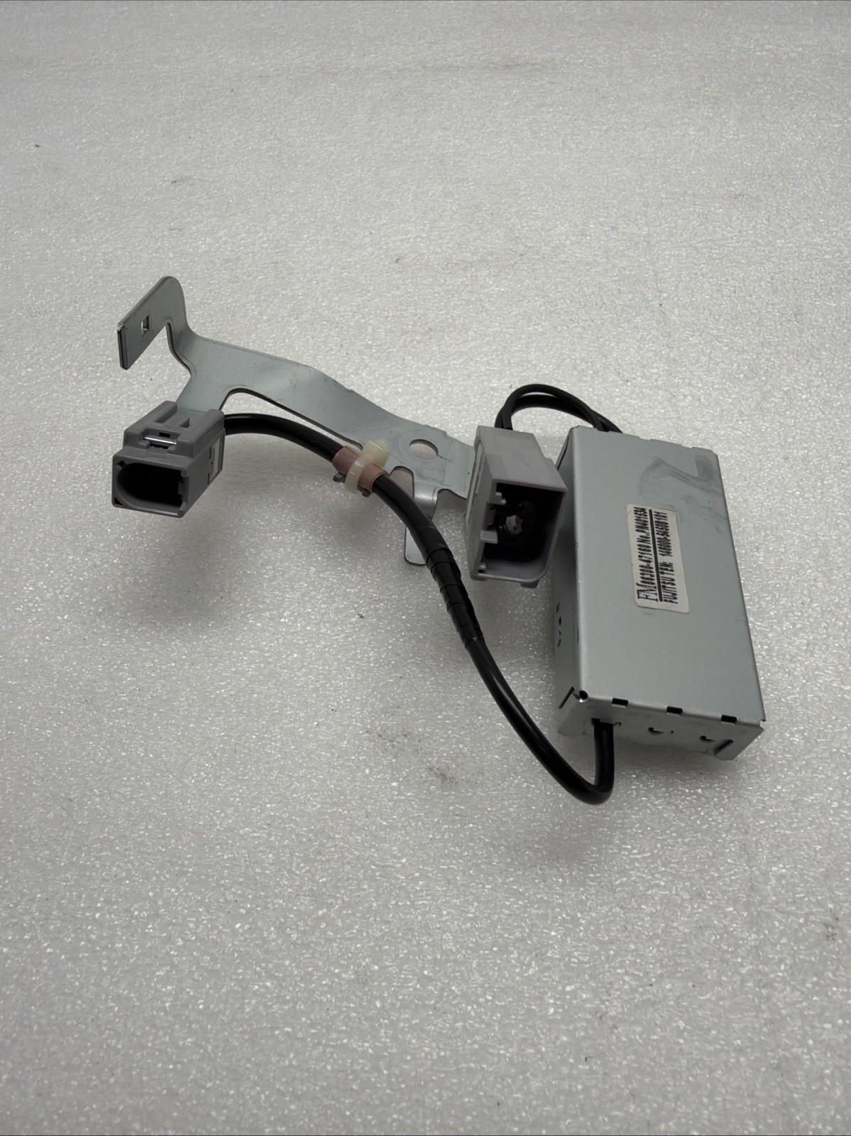2016-2022 Toyota Prius ANTENNA Amplifier OEM 86300-47160