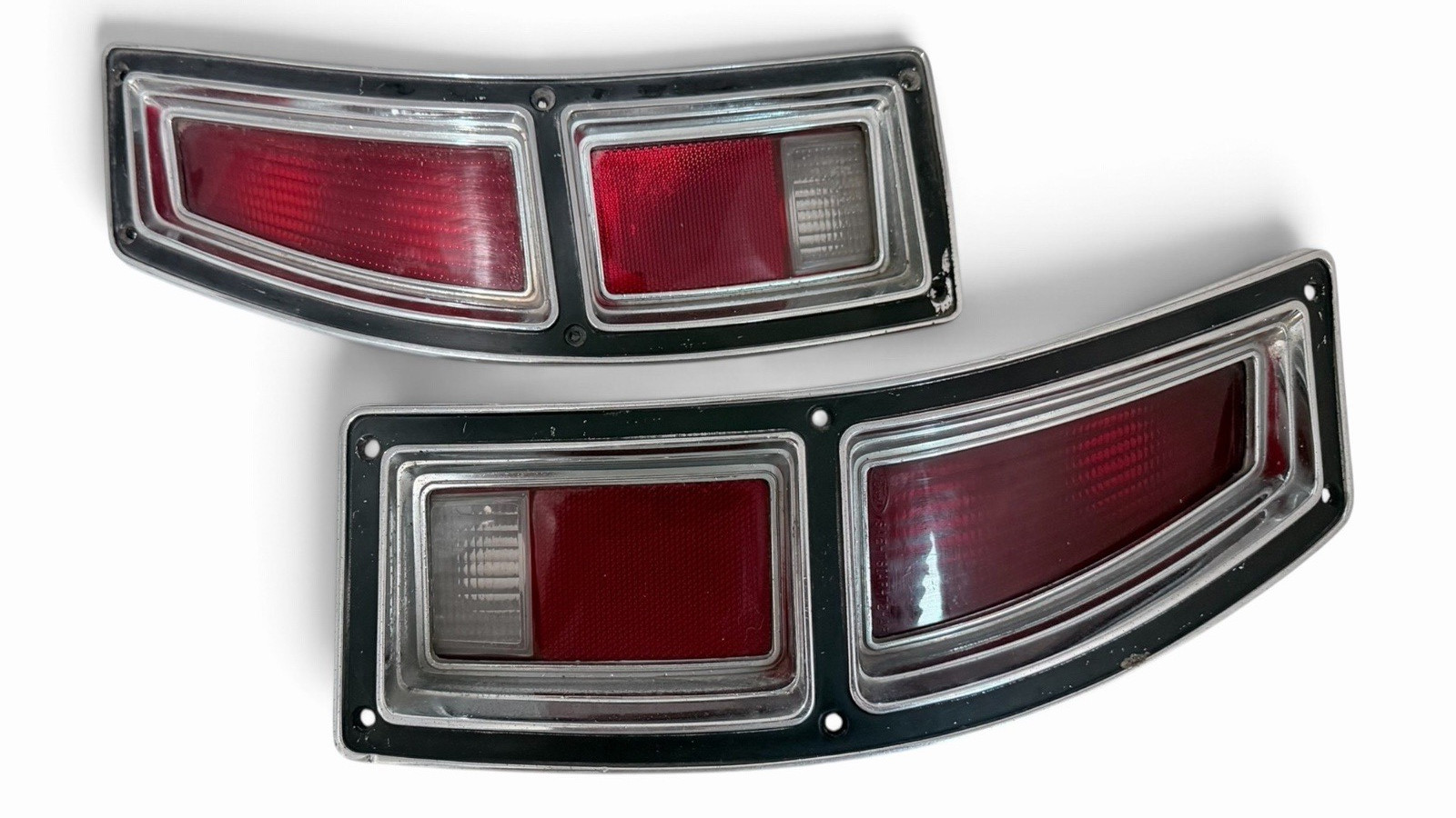 1972-76 Ford Ranchero Torino Wagon OEM Tail Light Pair D2OB-13440 13441 BA