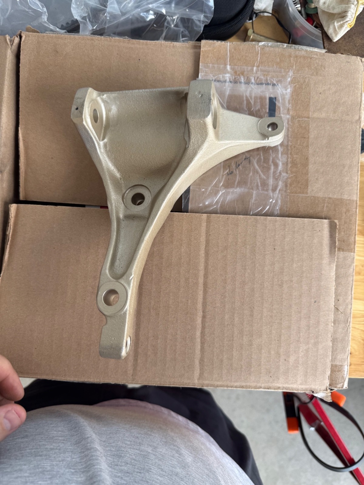 646404 Continental alt bracket 646404 Continental alt bracket