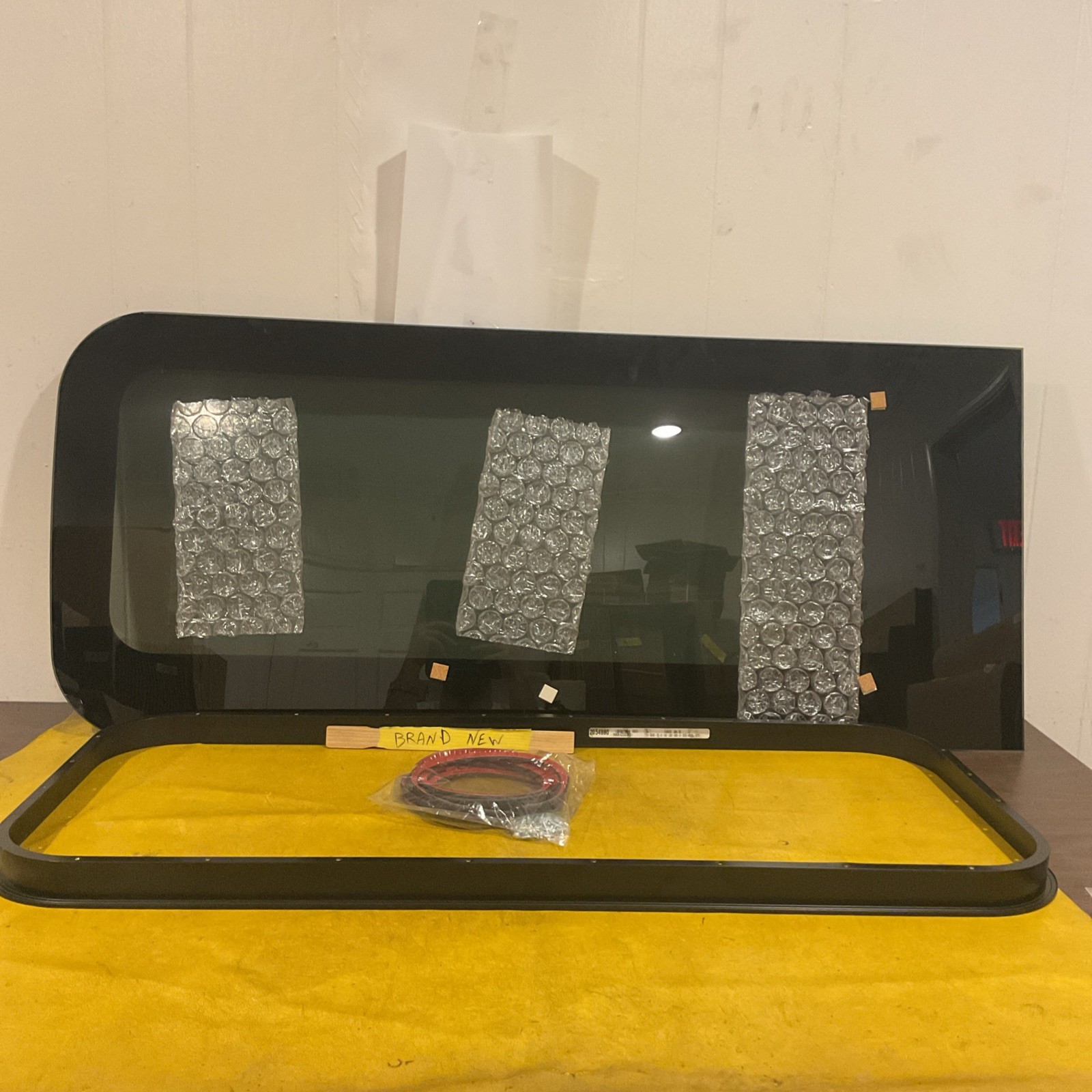 NEW 2012-2021 Nissan NV1500 NV2500/ 3500 Right Passenger Slide Door Window Glass NEW 2012-2021 Nissan NV1500 NV2500/ 3500 Right Passenger Slide Door Window Glass