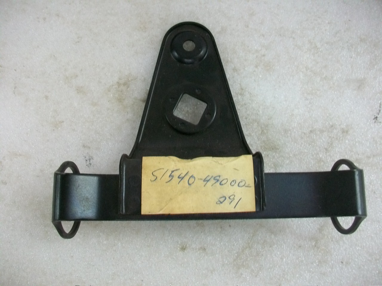 New OEM Suzuki GS750 GS750E Left Headlamp Bracket 51540-45000-291