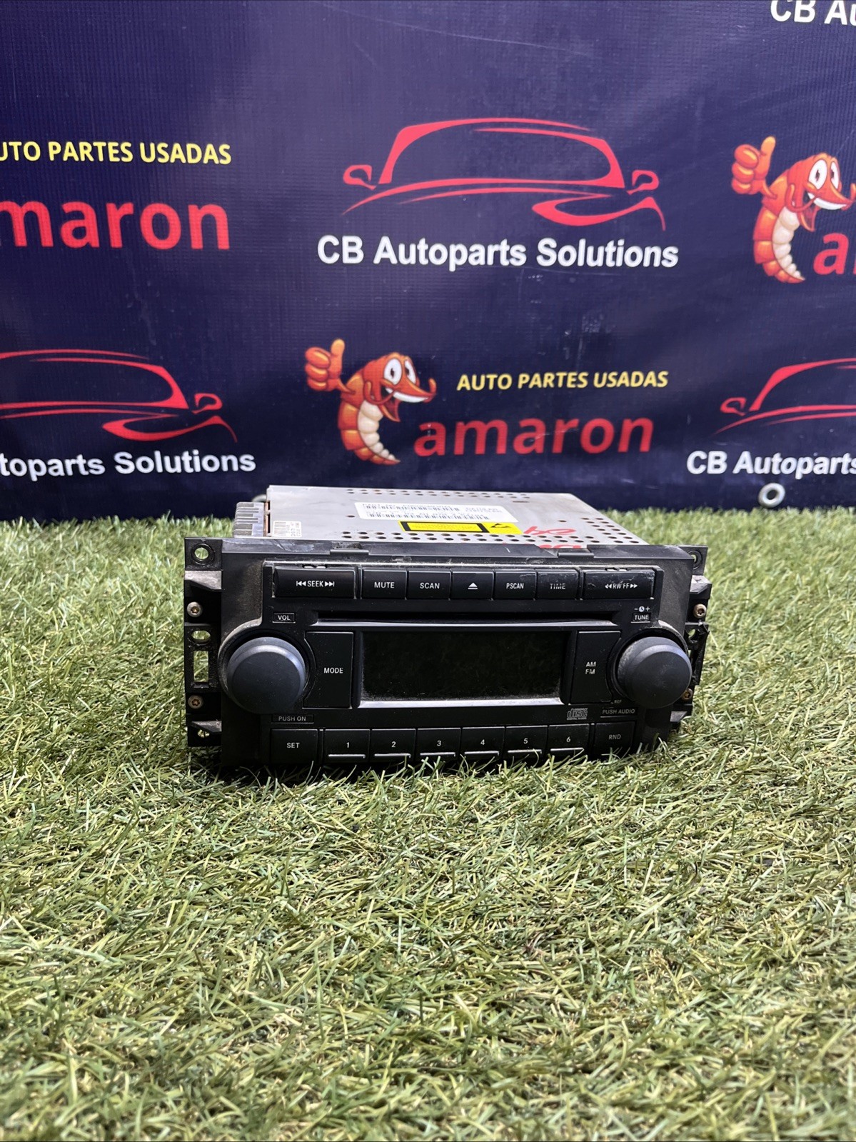 04-2007 Dodge Durango Am-fm Cd Player Radio Receiver Face Plate P05064030AI OEM