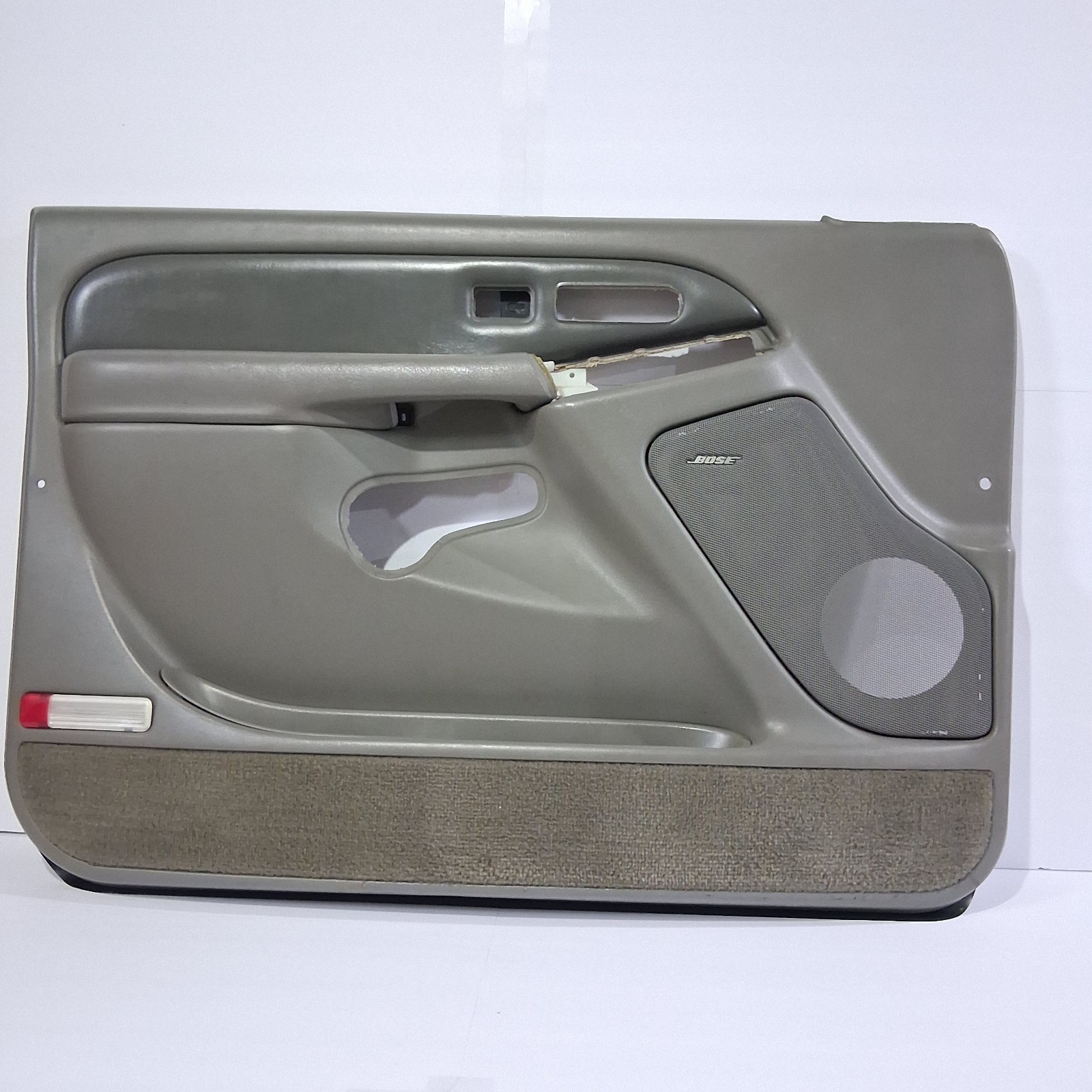 ✅️03-07 YUKON TAHOE SILVERADO SIERRA DRIVER SIDE door panel Card 2 TONE ✅️03-07 YUKON TAHOE SILVERADO SIERRA DRIVER SIDE door panel Card 2 TONE