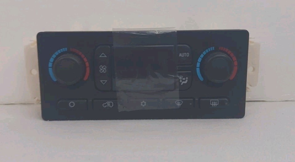 06-07 CHEVY GMC Silverado Sierra LBZ 6.6 Duramax Heat AC Digital Climate Control