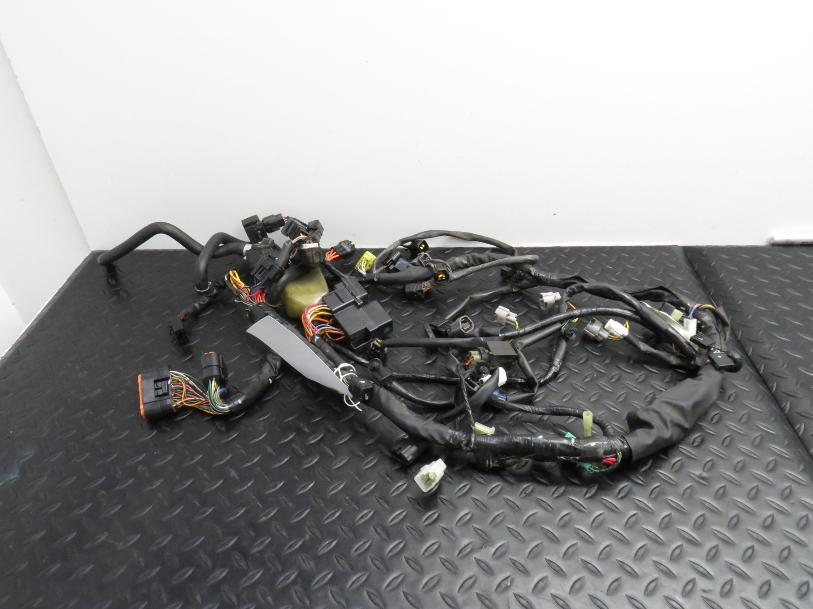 04 05 SUZUKI GSXR 600 GSXR600 OEM FACTORY WIRING HARNESS LOOM PARTS OR REPAIR