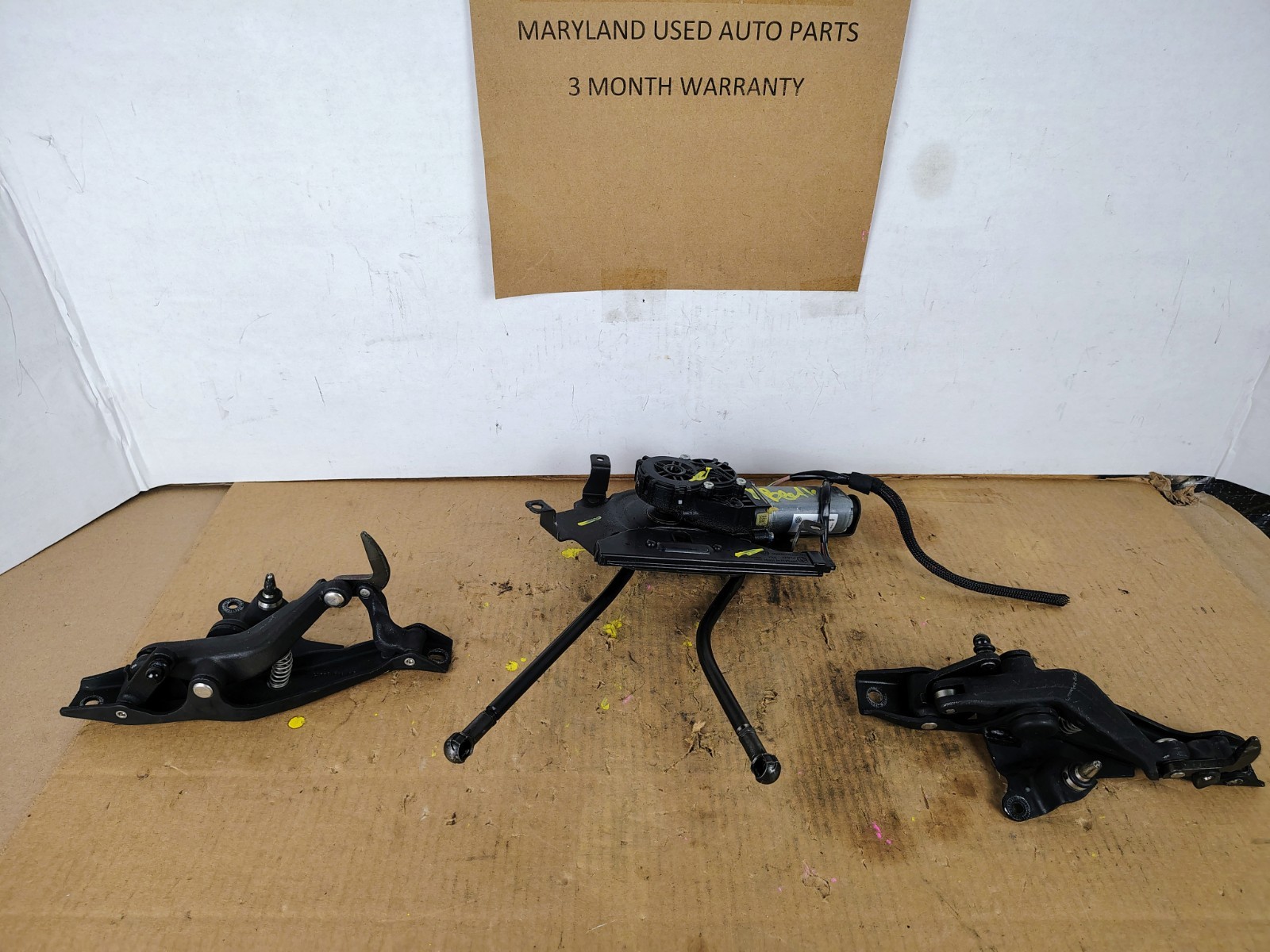 12-19 Volkswagen Beetle Convertible Top Front Upper Latch Lock Assembly Motor